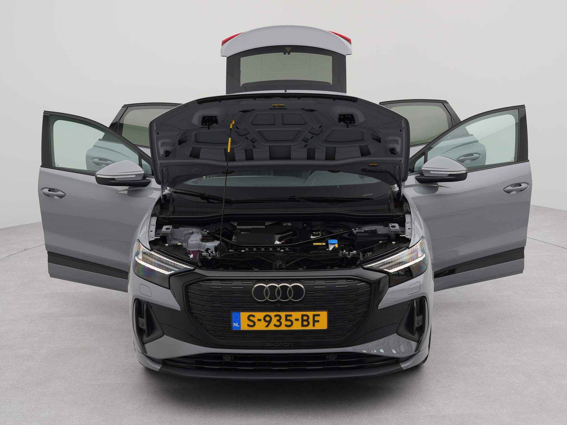 Audi Q4 Sportback e-tron 40 S edition 150kW / 204pk | Navigatie by App | 3 zone Climate control | Audi soundsystem |  Privacy glas | Sportonderstel | - 14/29