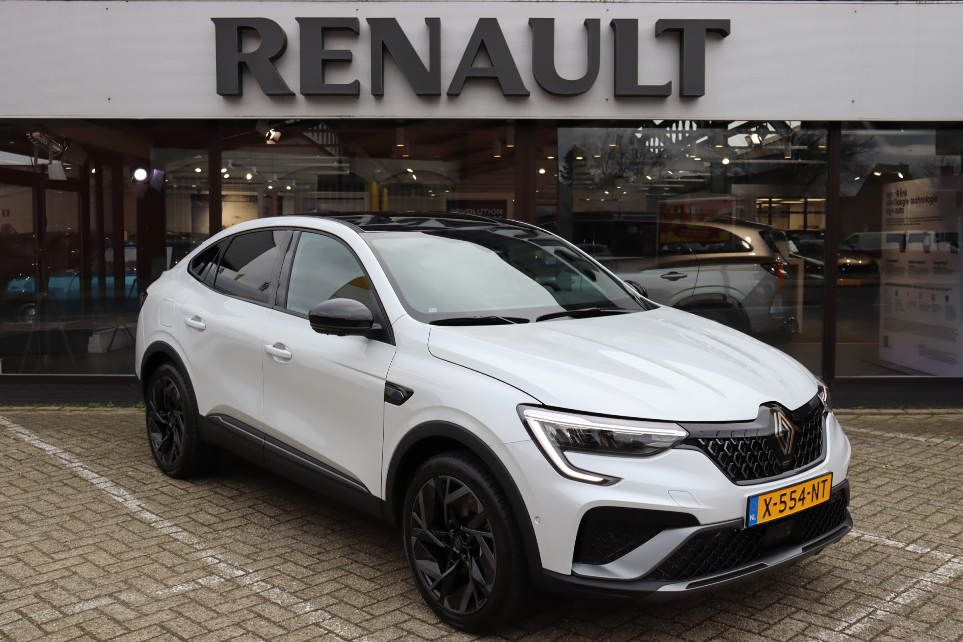 Renault Arkana 1.6 E-Tech hybrid 145 esprit Alpine