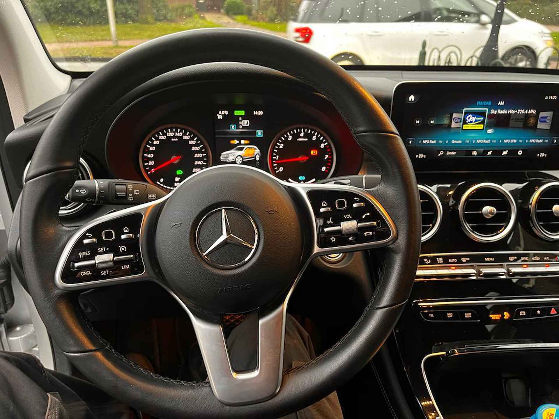 Mercedes-Benz GLC 200 Business Solution Limited Leer/Automaat/Ecc/Navigatie/AMG optiek - 12/37