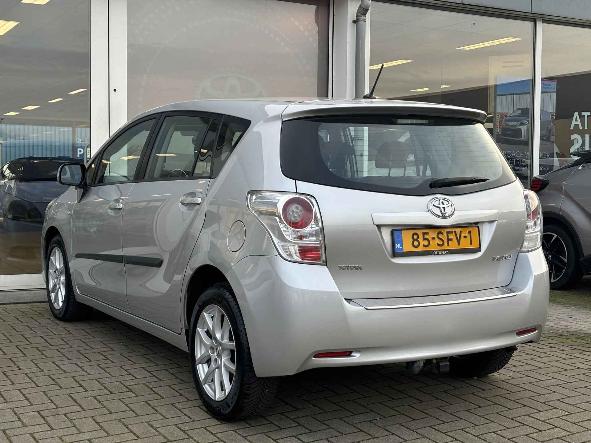 Toyota Verso 1.8 VVT-i Business | Panoramadak | Navigatie | 100% dealer onderhouden | 1e eigenaar | Cruise Control | Camera - 13/34