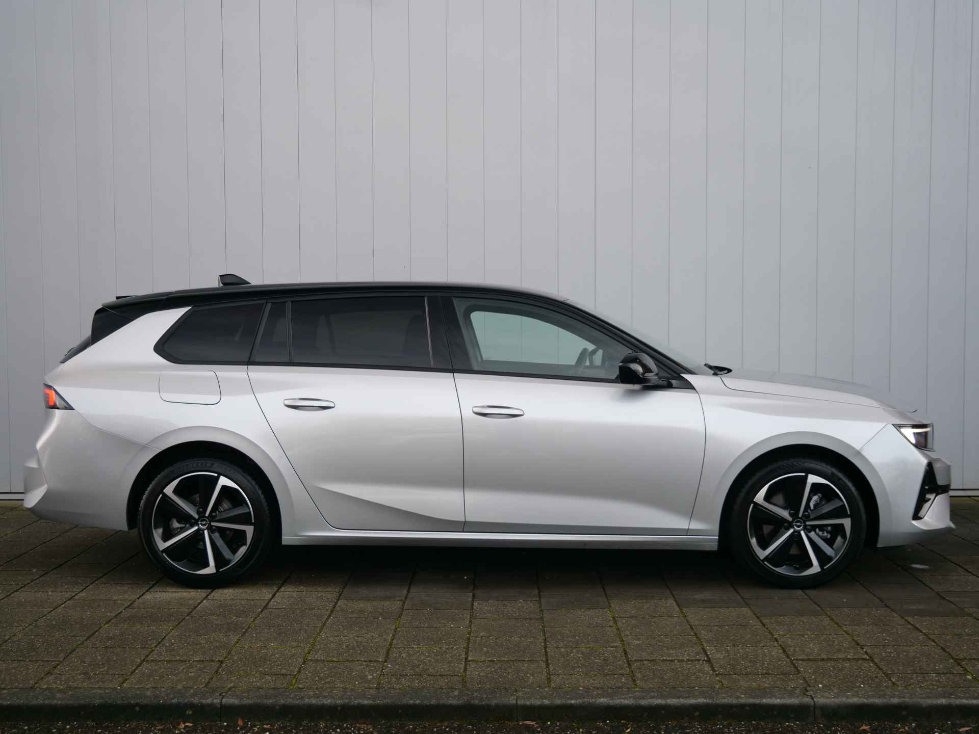 Opel Astra Sports Tourer 1.2 Turbo 130 Pk GS-line Automaat Apple Carplay / Camera / PDC / DAB - 3/44