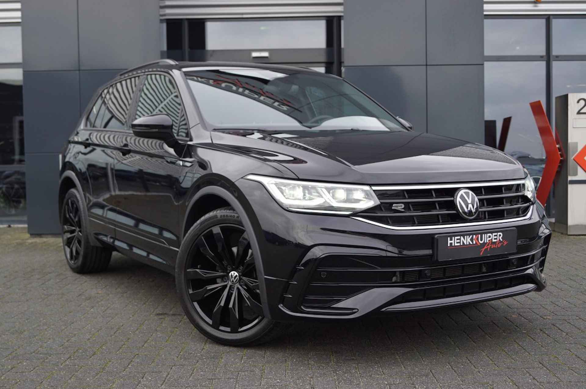 VOLKSWAGEN Tiguan 1.5 TSI DSG R-Line Blackstyle/ Panodak /IQ LED/ Trekhaak/Camera - 10/57