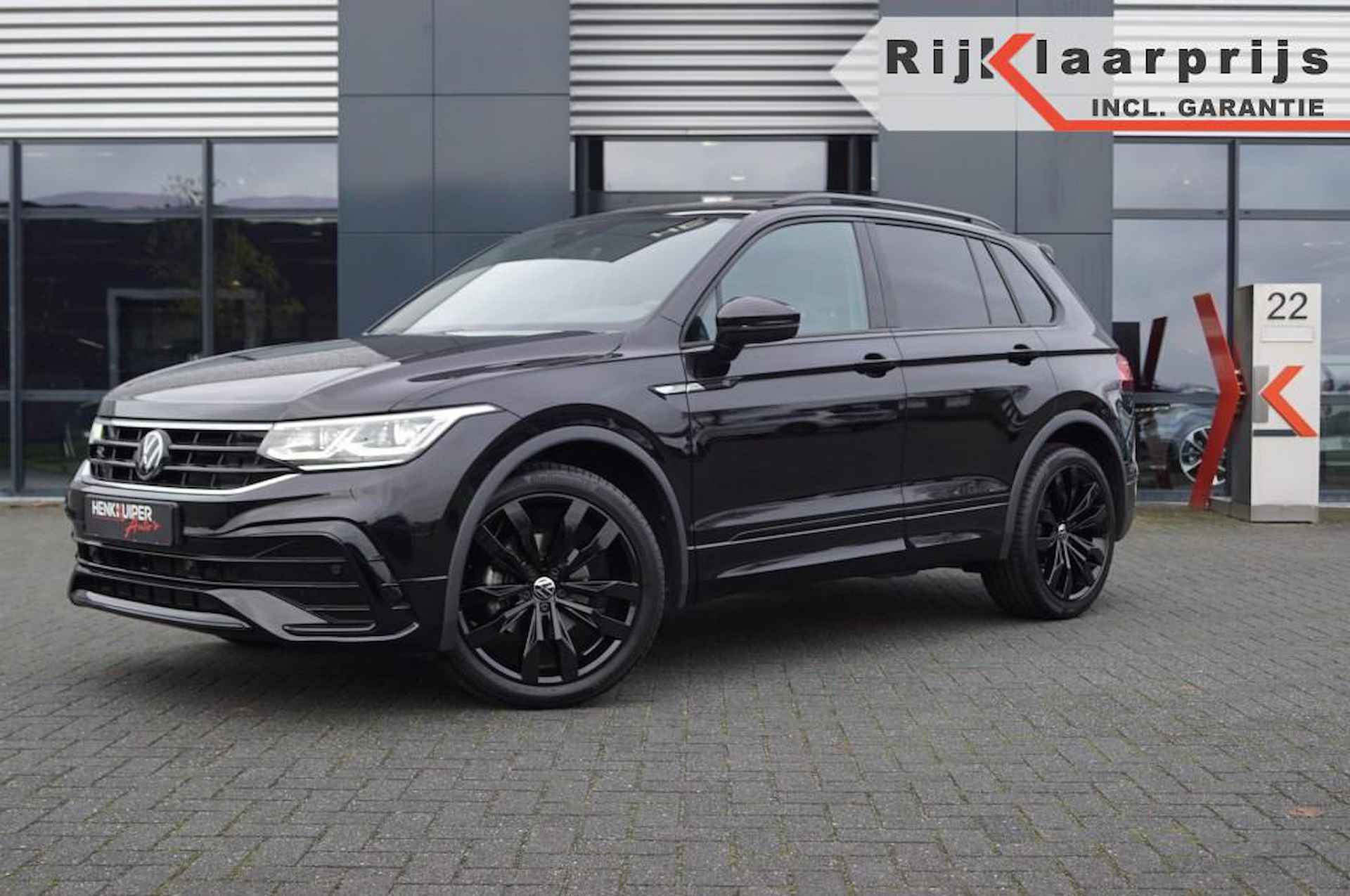 VOLKSWAGEN Tiguan 1.5 TSI DSG R-Line Blackstyle/ Panodak /IQ LED/ Trekhaak/Camera - 1/57