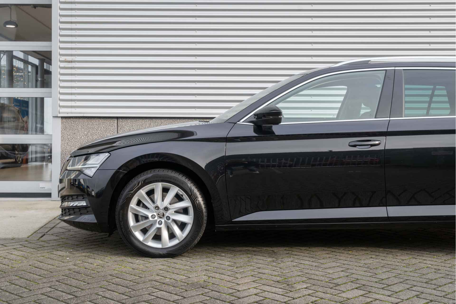 Škoda Superb Combi 1.5 TSI 150pk DSG ACT Business Edition| Trekhaak| ACC| WInterpakket| - 8/43