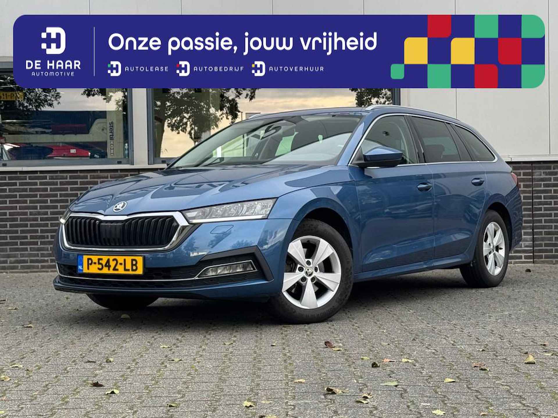 SKODA Octavia 2.0 TDI Greentech Style 150PK  - LED - Stoelverwarm. - Navigatie - 1/25