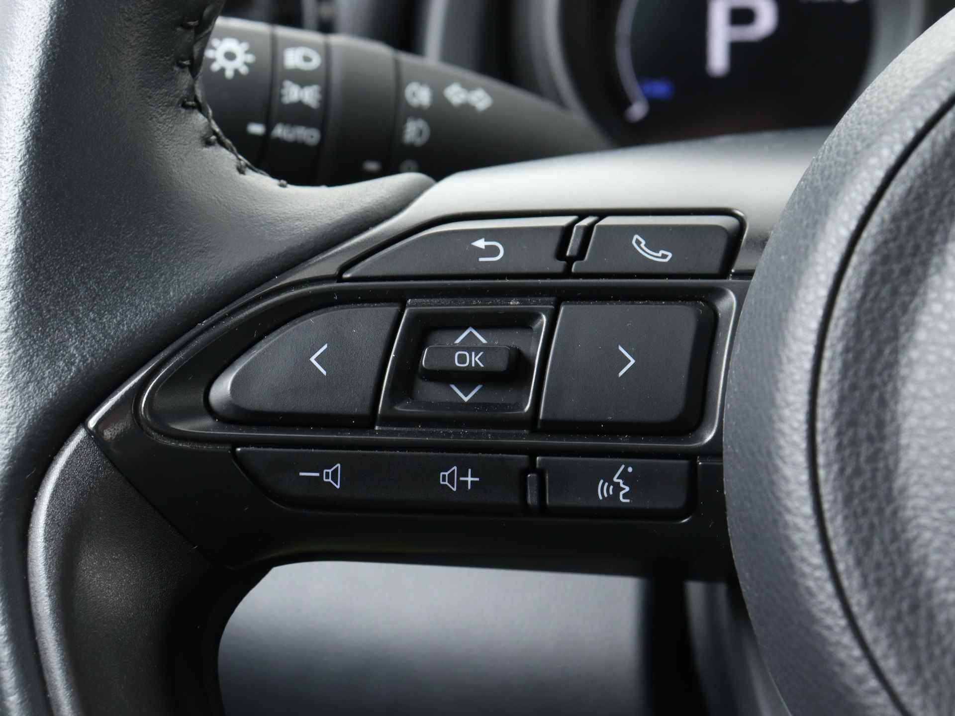 Toyota Yaris 1.5 Hybrid Dynamic Limited | Apple CarPlay / Android Auto | Adaptive Cruise Control | - 22/42
