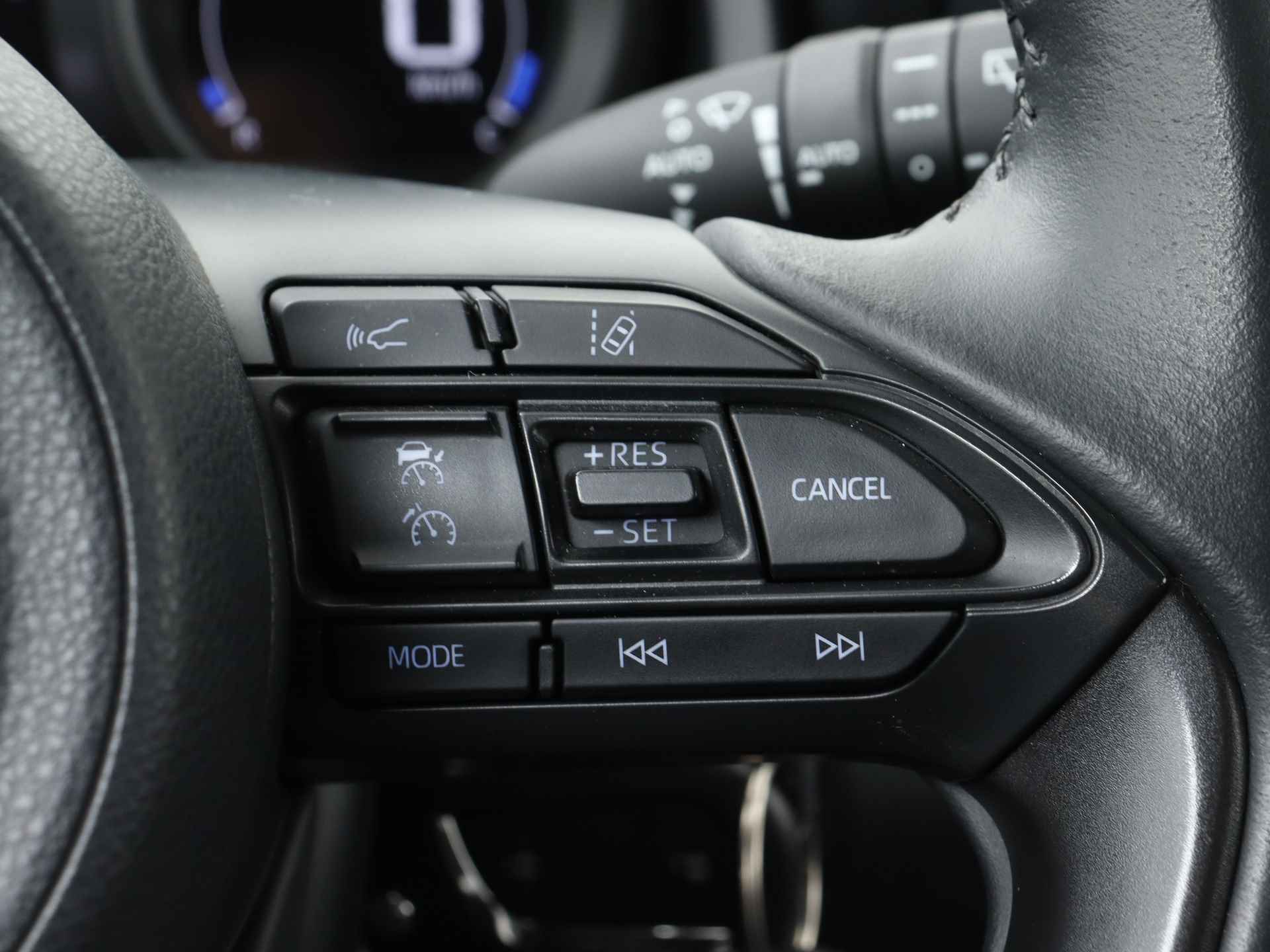 Toyota Yaris 1.5 Hybrid Dynamic Limited | Apple CarPlay / Android Auto | Adaptive Cruise Control | - 23/42