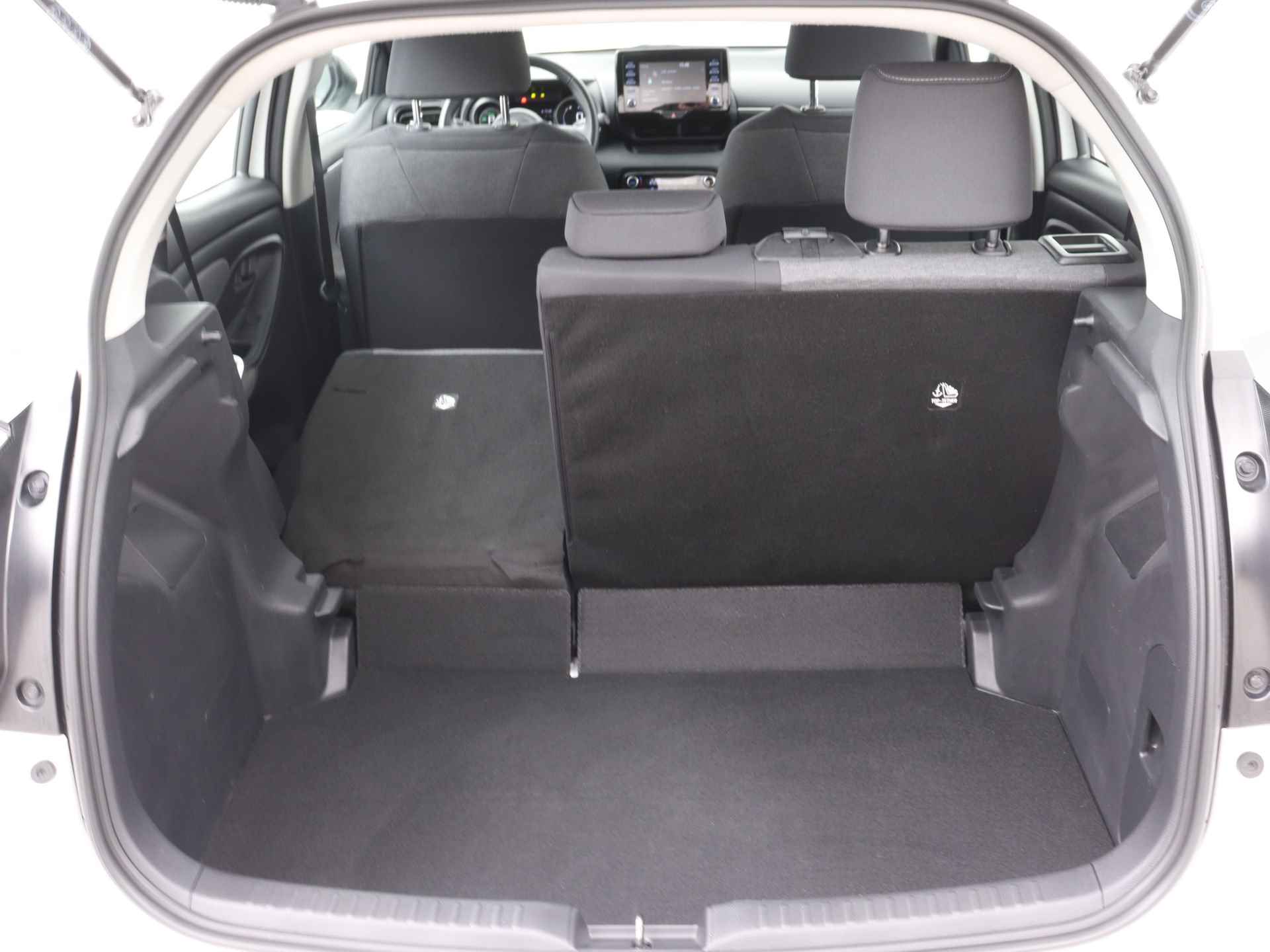 Toyota Yaris 1.5 Hybrid Dynamic Limited | Apple CarPlay / Android Auto | Adaptive Cruise Control | - 37/42