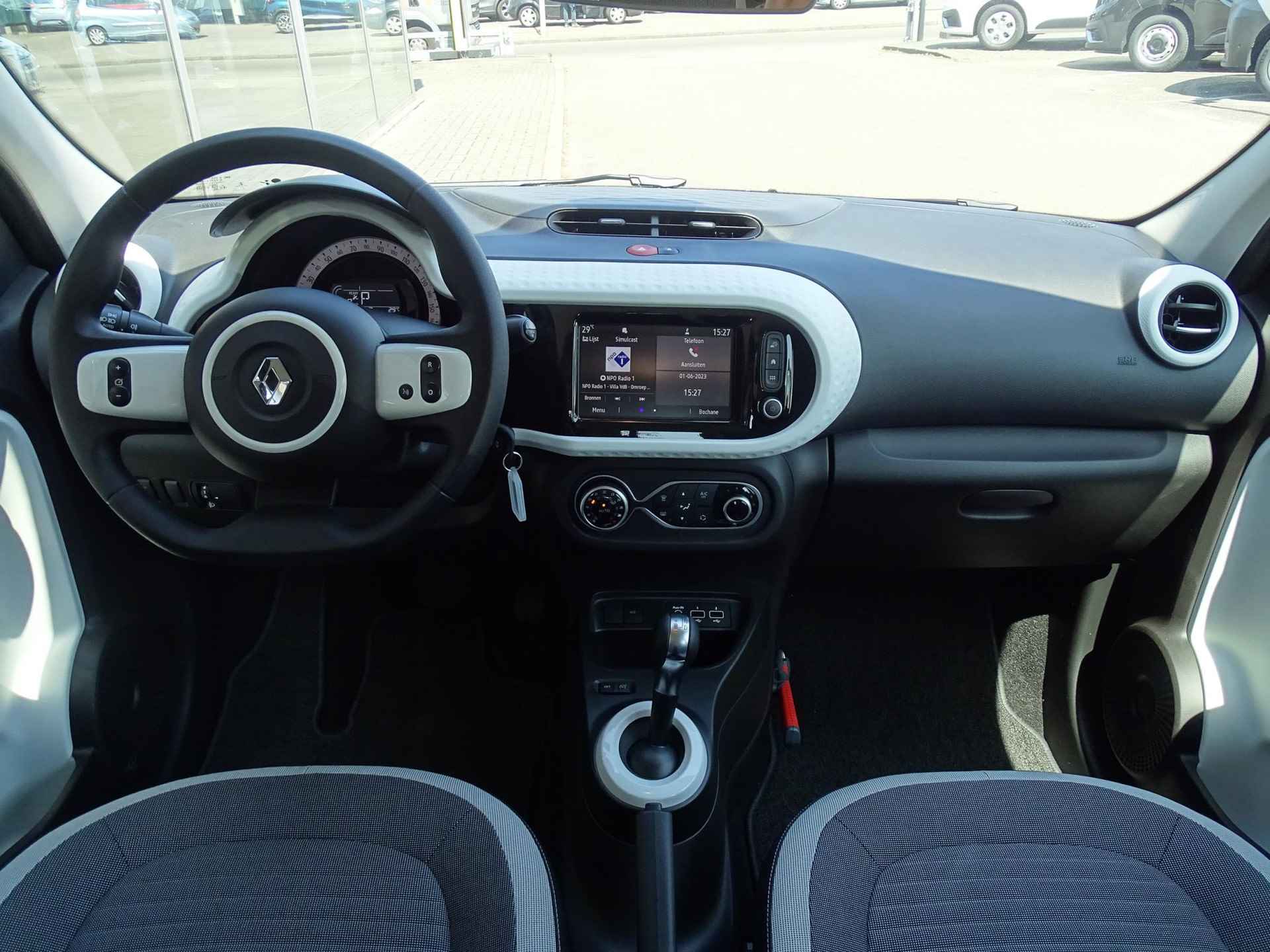 Renault Twingo Z.E. R80 E-Tech Equilibre 22 kWh Airco Apple Carplay Automaat ! 100% Elektrisch ! - 4/29