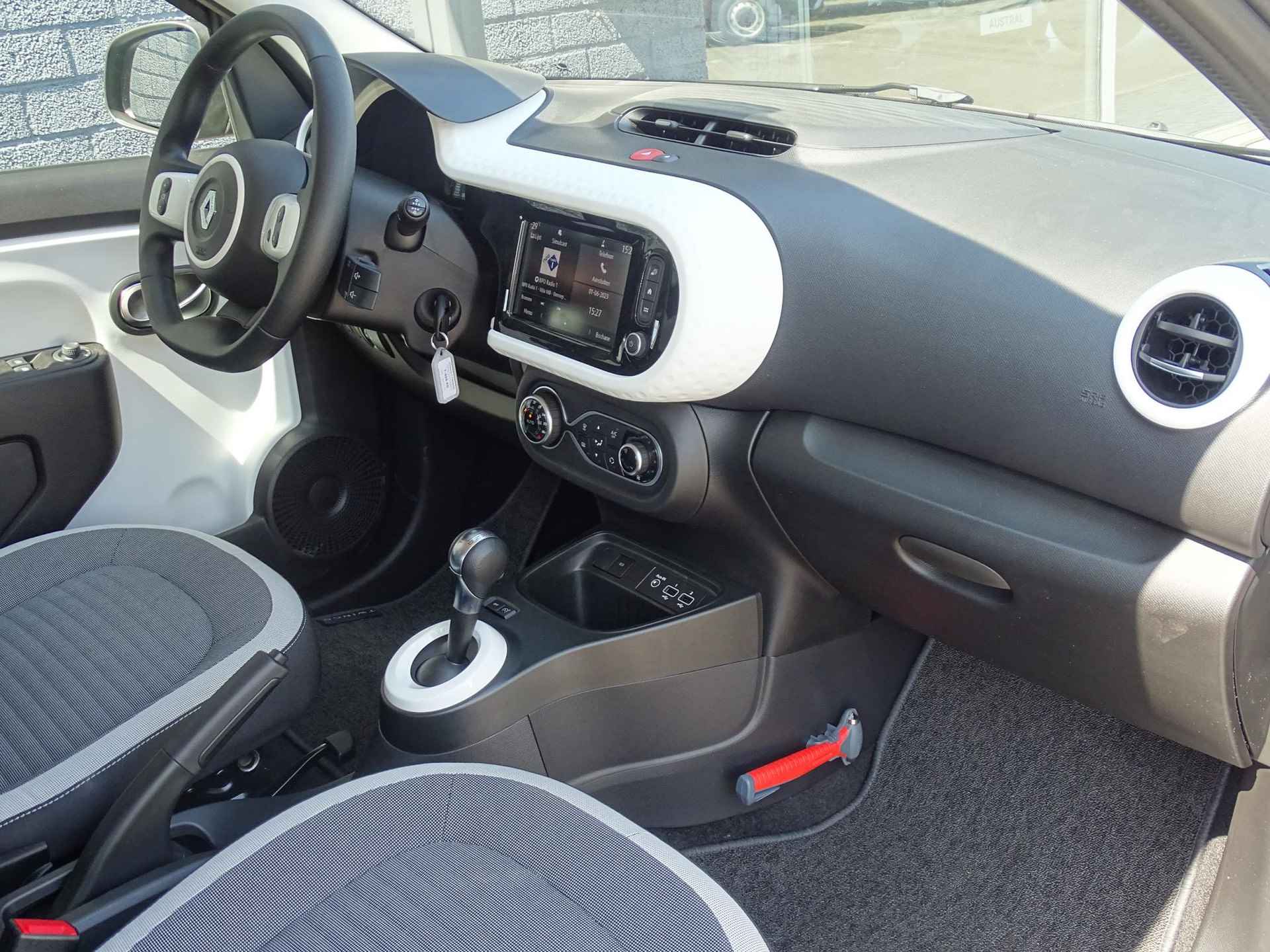 Renault Twingo Z.E. R80 E-Tech Equilibre 22 kWh Airco Apple Carplay Automaat ! 100% Elektrisch ! - 21/29