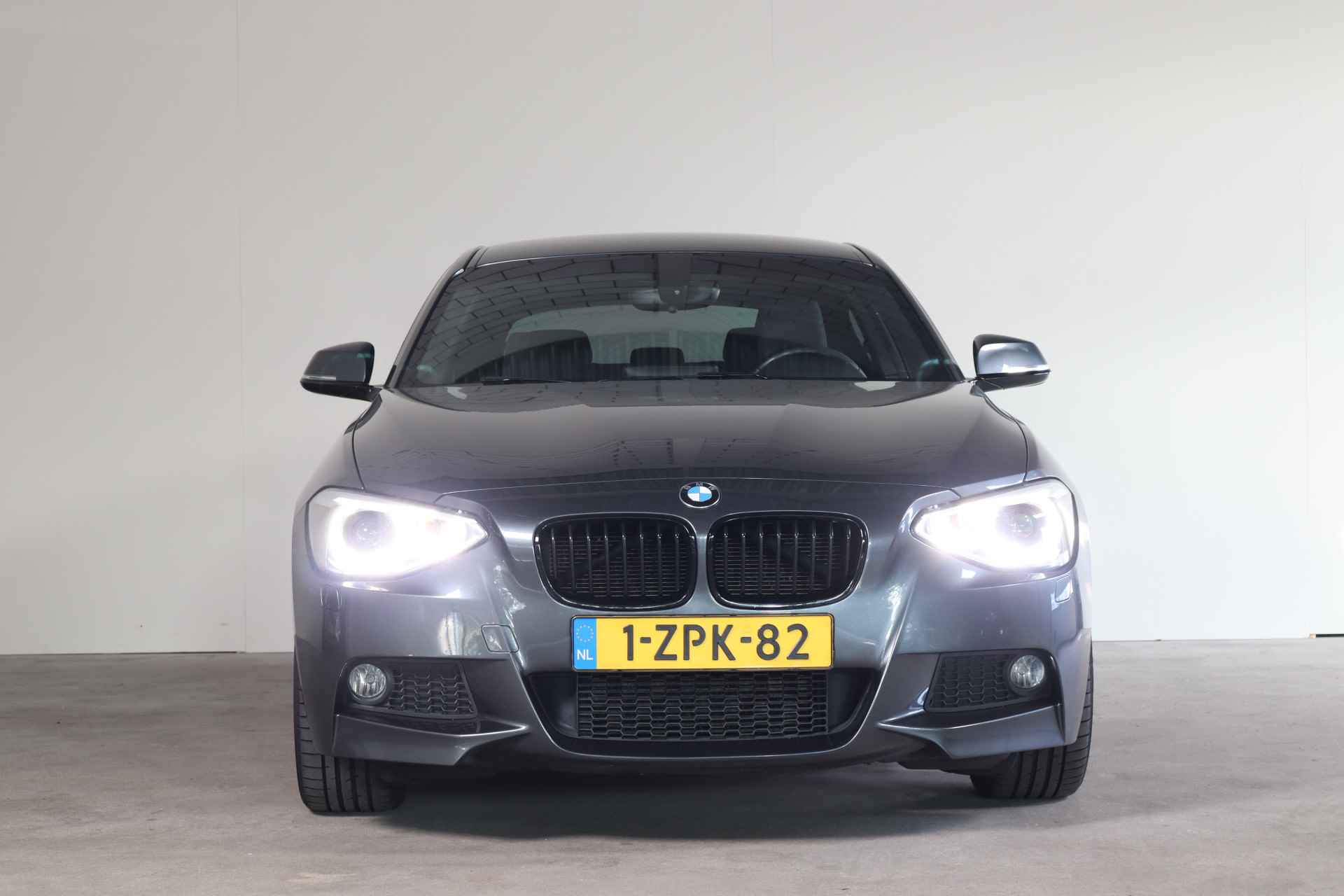 BMW 1-serie M-SPORT 116i Executive NL-Auto!! PDC I Navigatie I Climate --- A.S. ZONDAG GEOPEND VAN 11.00 T/M 15.30 --- - 5/33