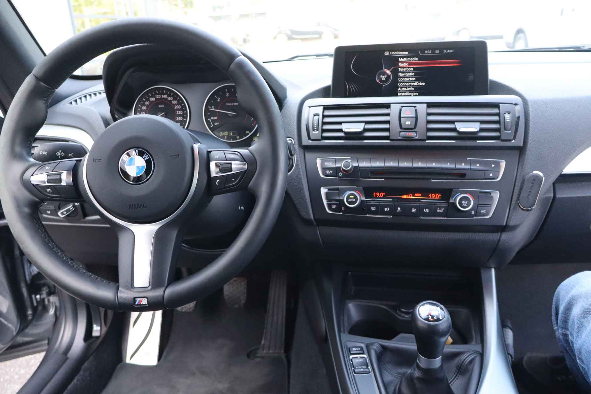 BMW 1-serie M-SPORT 116i Executive NL-Auto!! PDC I Navigatie I Climate --- A.S. ZONDAG GEOPEND VAN 11.00 T/M 15.30 --- - 8/33