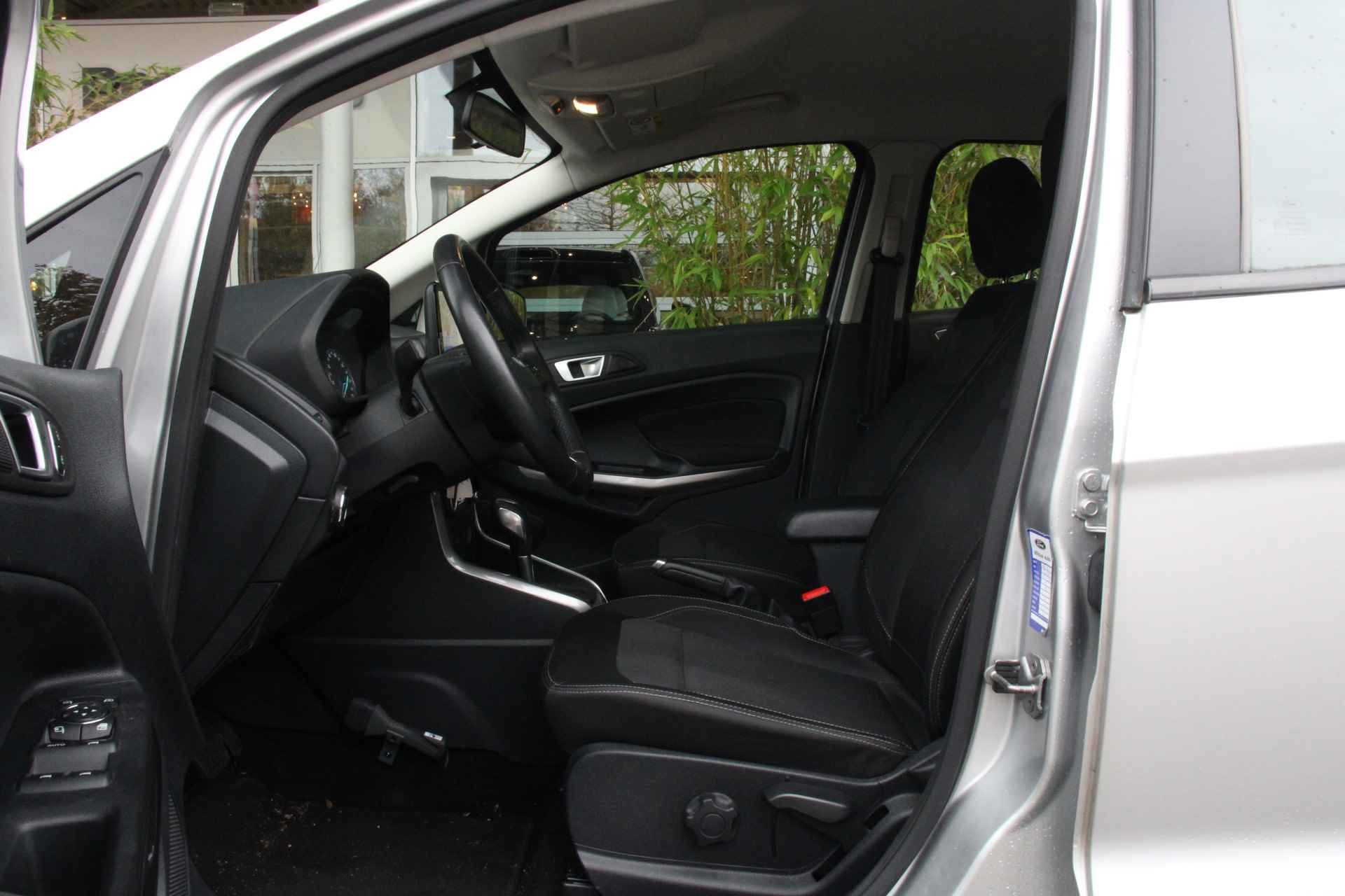 Ford EcoSport 1.0 EcoBoost Titanium Automaat | Trekhaak | Cruise Control | Parkeersensoren voor & achter | Navigatie - 5/18