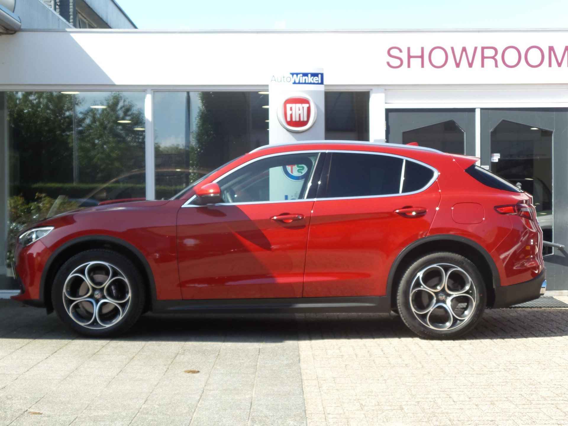 Alfa Romeo Stelvio 2.0 Turbo Aut. AWD 280pk Super | Veloce Int. Pack | Adapt. Cruise | Xenon | Dakrails | Apple Carplay | BSM | Achterbank Verwarming | Rosso Comp. - 5/30