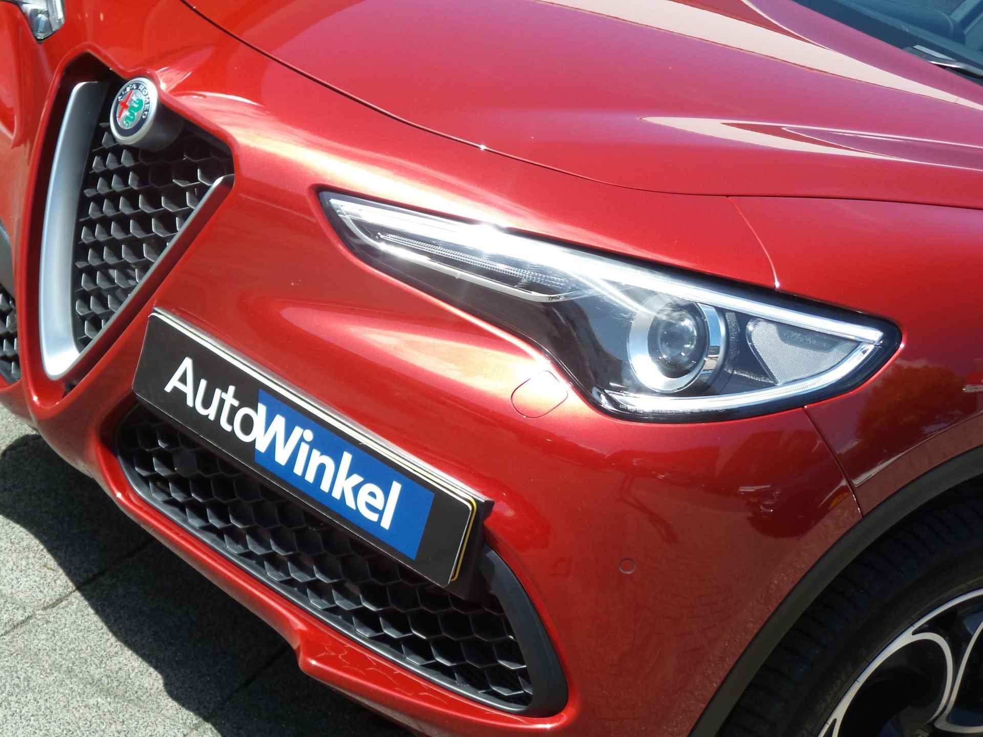 Alfa Romeo Stelvio 2.0 Turbo Aut. AWD 280pk Super | Veloce Int. Pack | Adapt. Cruise | Xenon | Dakrails | Apple Carplay | BSM | Achterbank Verwarming | Rosso Comp. - 20/30