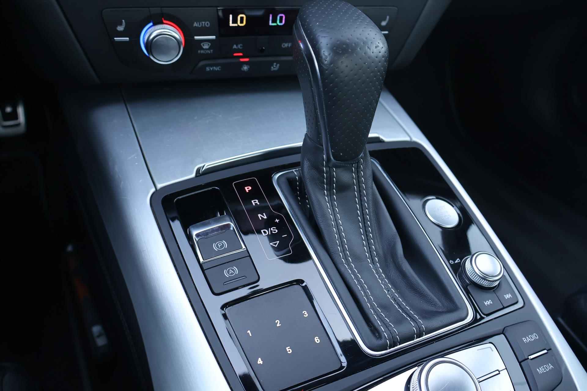 Audi A6 1.8 TFSI Ultra S-LINE 190pk | Navi | Trekhaak | Climate | Cruise I Leder - 9/56