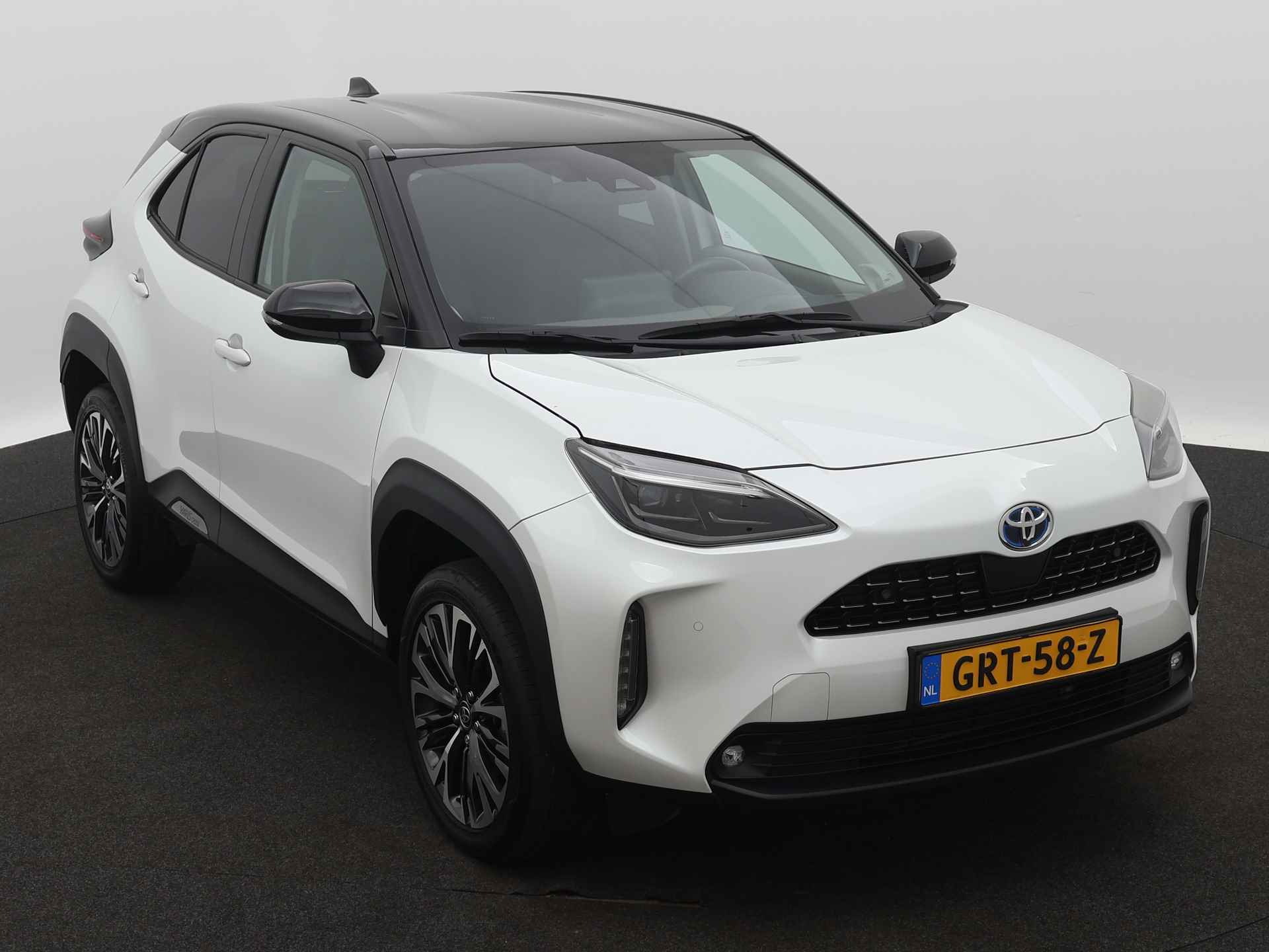 Toyota Yaris Cross 1.5 Hybrid Executive Limited | JBL | Navigatie | Camera | Half leder | LM velgen | Parkeersensoren | Stoelverwarming | Elektrisch bedienbare achterklep | - 29/47