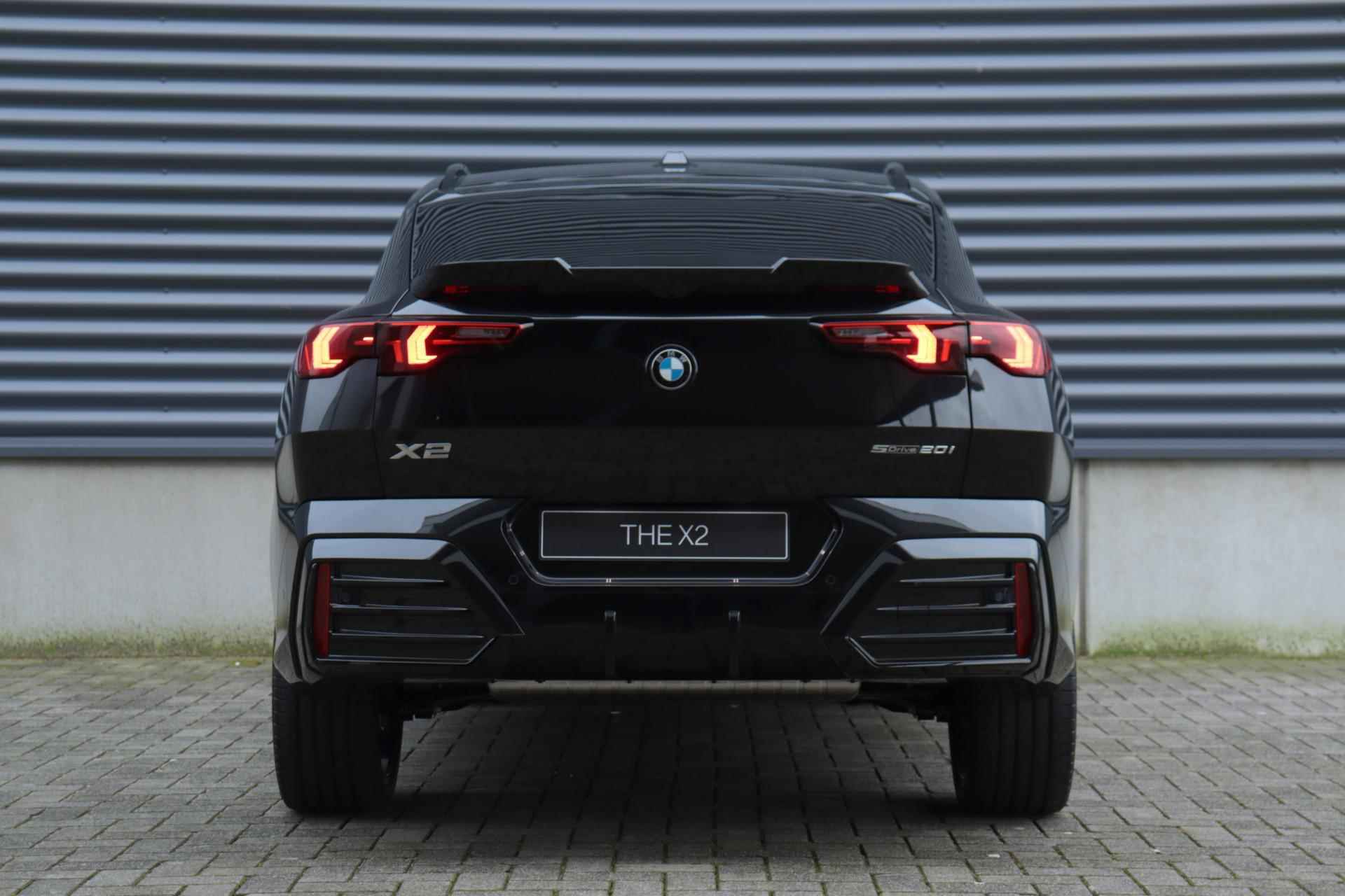 BMW X2 sDrive20i | M Sportpakket Pro / Premium Pack / Panodak / Harman Kardon / Driving Assistant / Head-Up / Elektr. Stoelen | Showroom Sale - 4/40