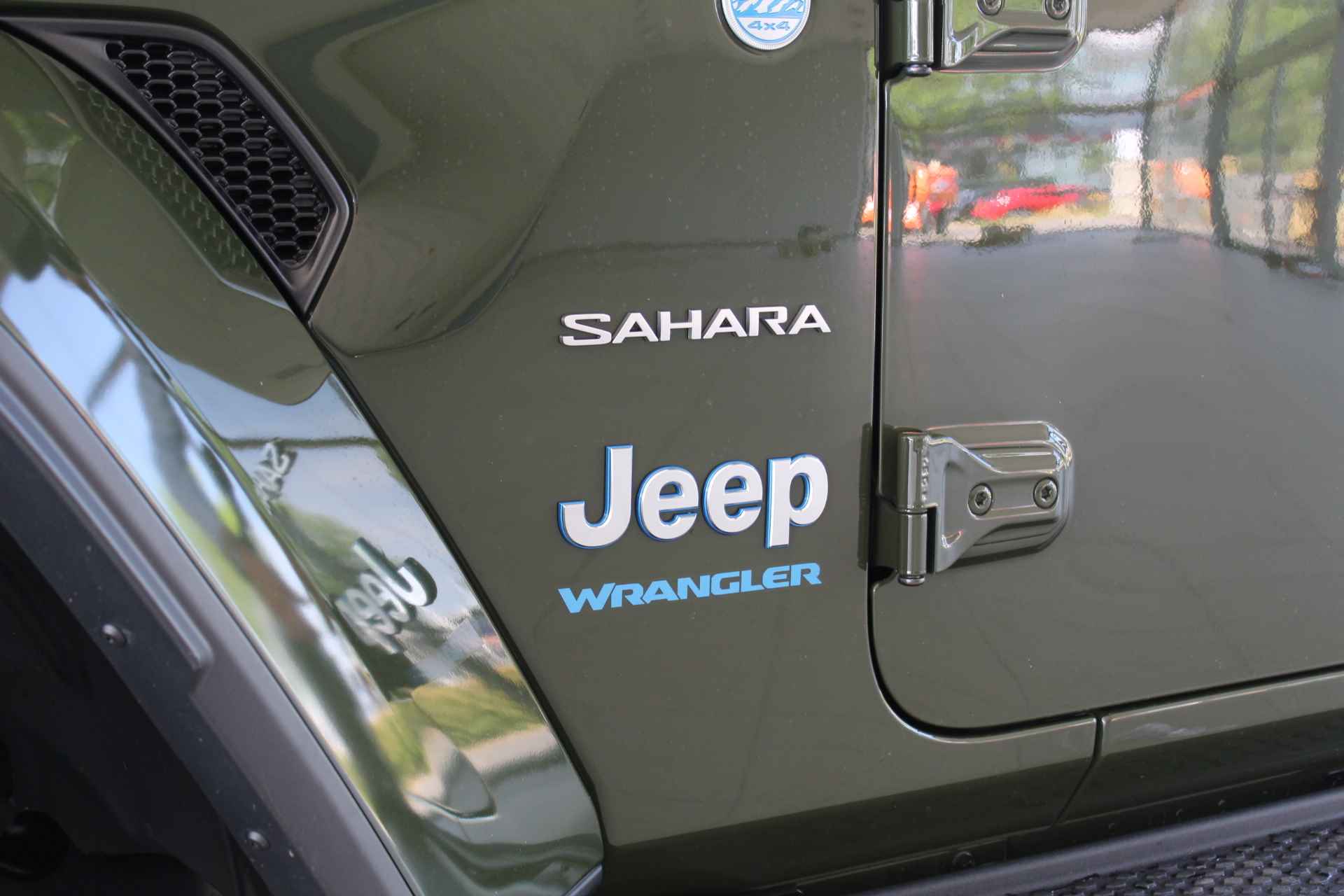 Jeep Wrangler Unlimited 4xe 380 Sahara | Leder | Camera V+A | Carplay | Navigatie - 22/46