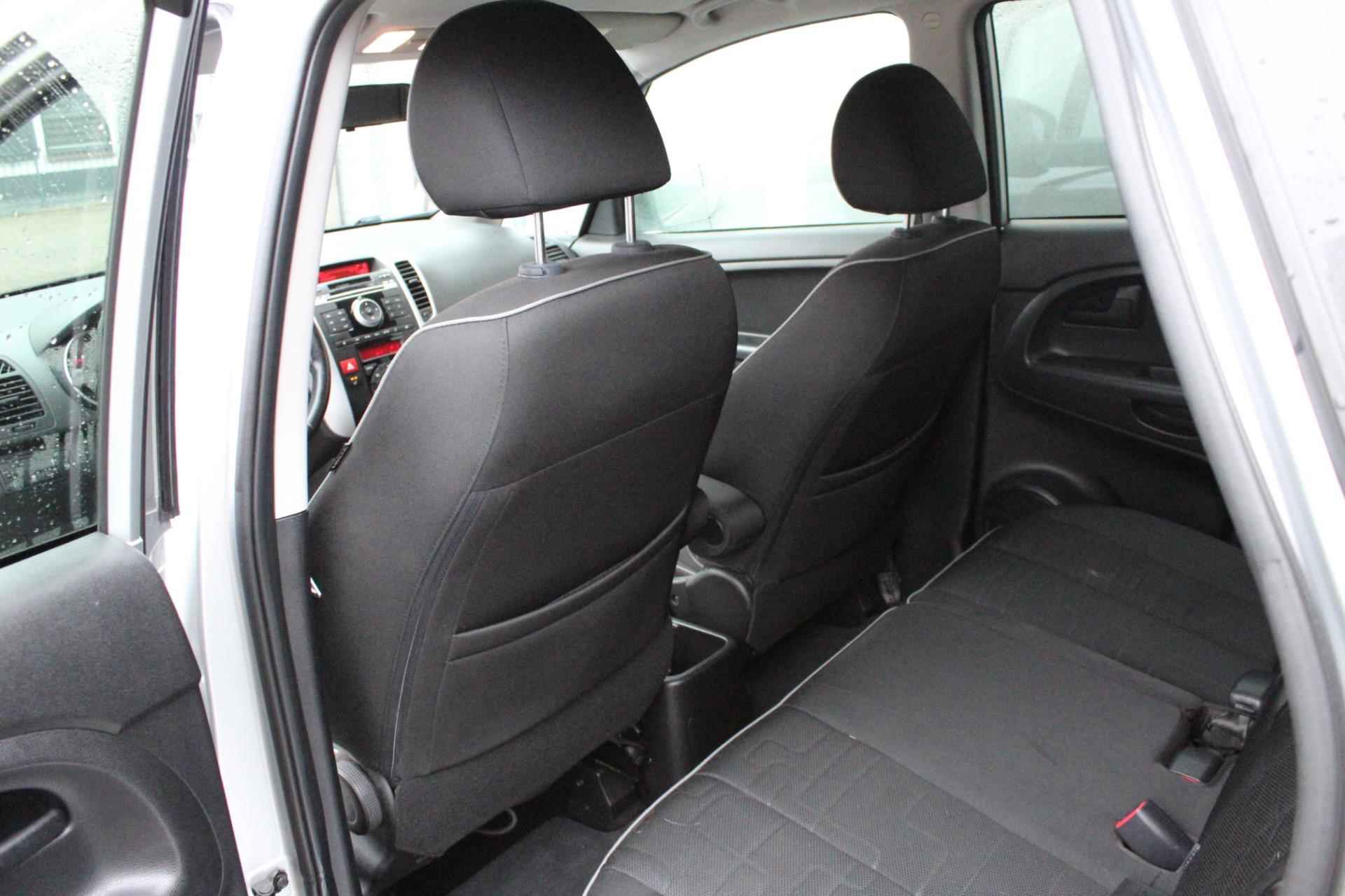 Kia Venga 1.6 CVVT Comfort Pack - 26/32