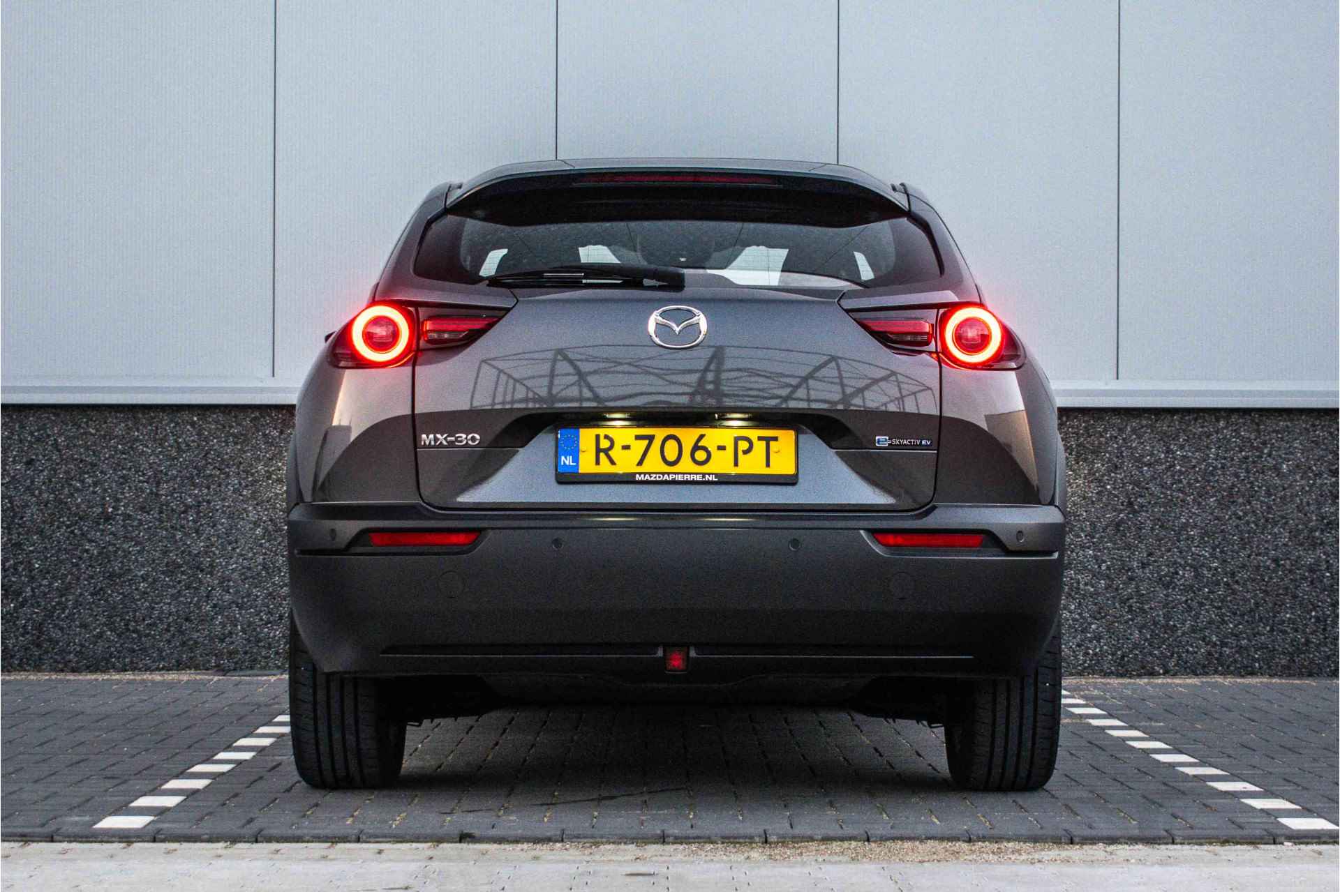 Mazda MX-30 e-SkyActiv EV 145 Exclusive-line 36 kWh 3 fase | Carplay | ACC | Navi | LED | Climate control | Dode hoek | Voorstoelen verwarmd | Camera | DAB | Keyless - 6/24