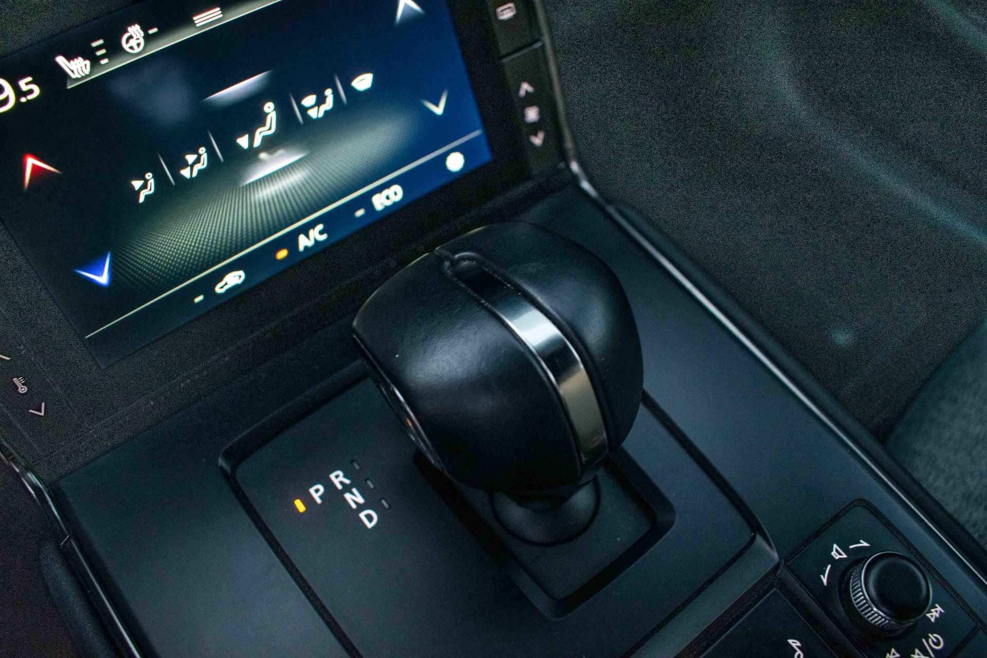 Mazda MX-30 e-SkyActiv EV 145 Exclusive-line 36 kWh 3 fase | Carplay | ACC | Navi | LED | Climate control | Dode hoek | Voorstoelen verwarmd | Camera | DAB | Keyless - 11/24