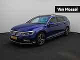 Volkswagen Passat Variant 1.5 TSI Elegance Business R | Half-Leder | Navigatie | Airco | Parkeersensoren | Camera | 18 Inch Velgen | LED | Stoelverwarming |