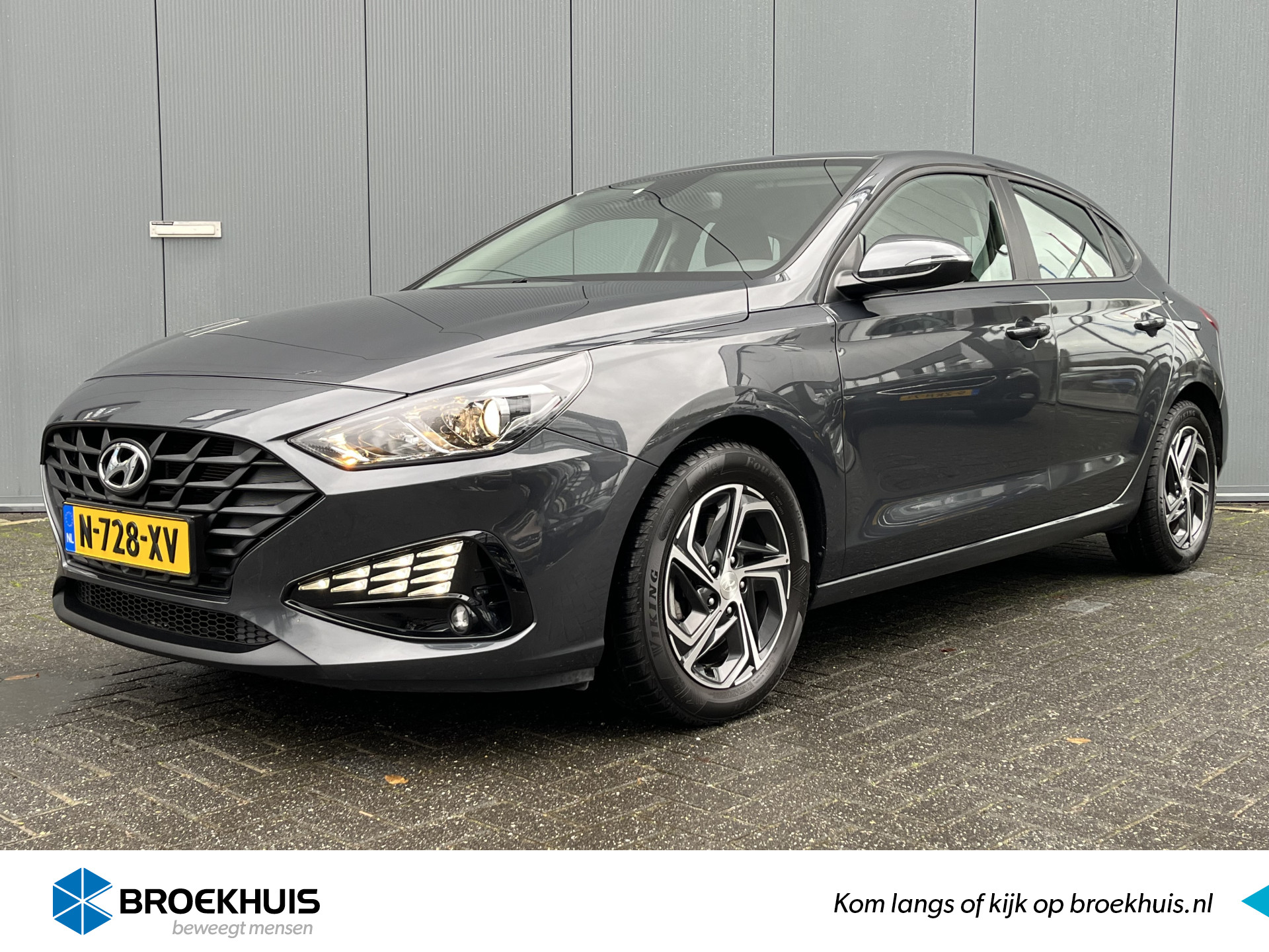 Hyundai i30 Fastback 1.0 T-GDI MHEV 120pk Comfort | Airco | Carplay | Camera | 16" Lichtmetaal | Afn. Trekhaak | Cruisecontrol | Parkeersens