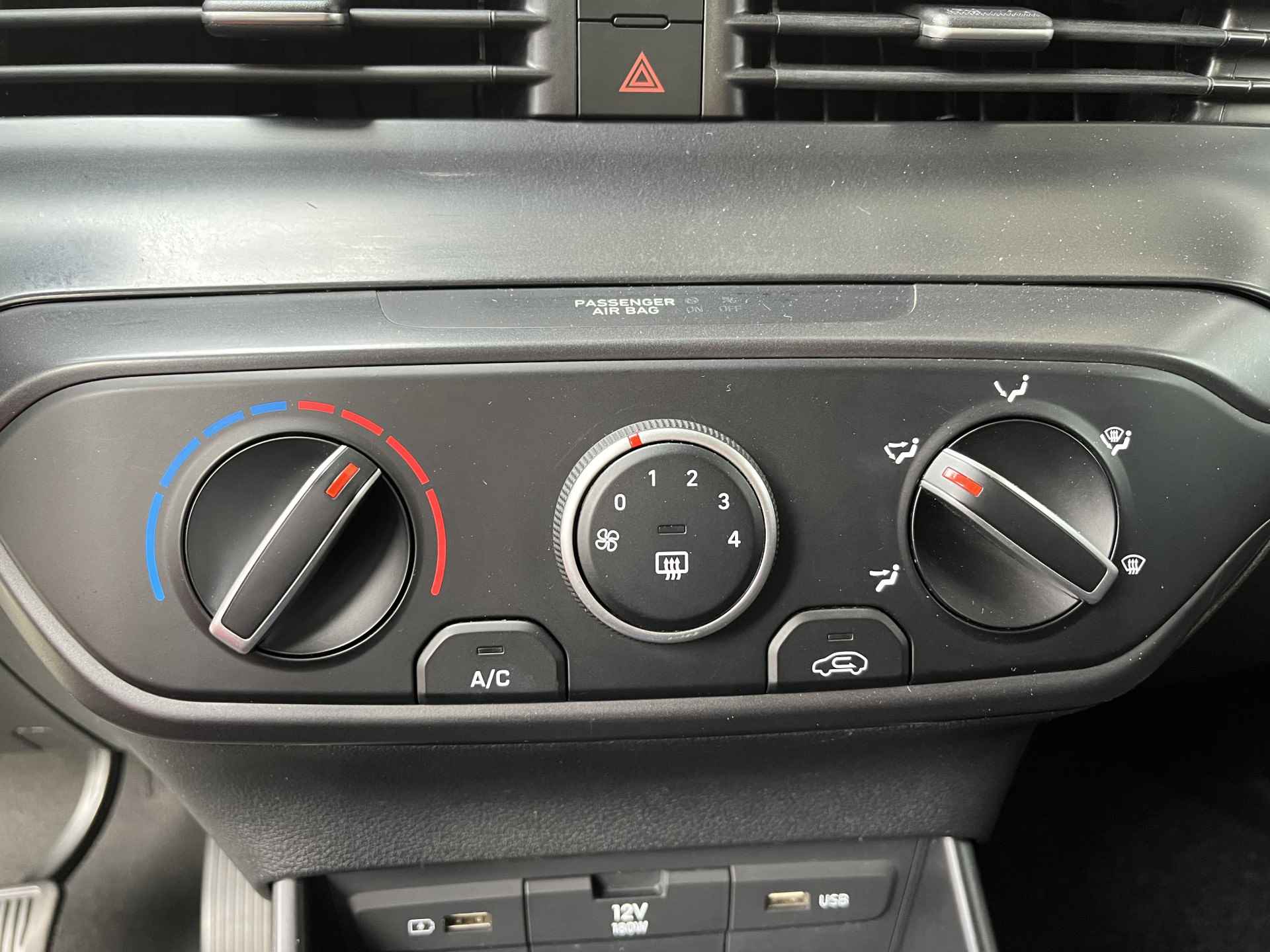 Hyundai i20 1.0 T-GDI Comfort | Automaat | AppConnect Camera Bi-Color dak - 29/35