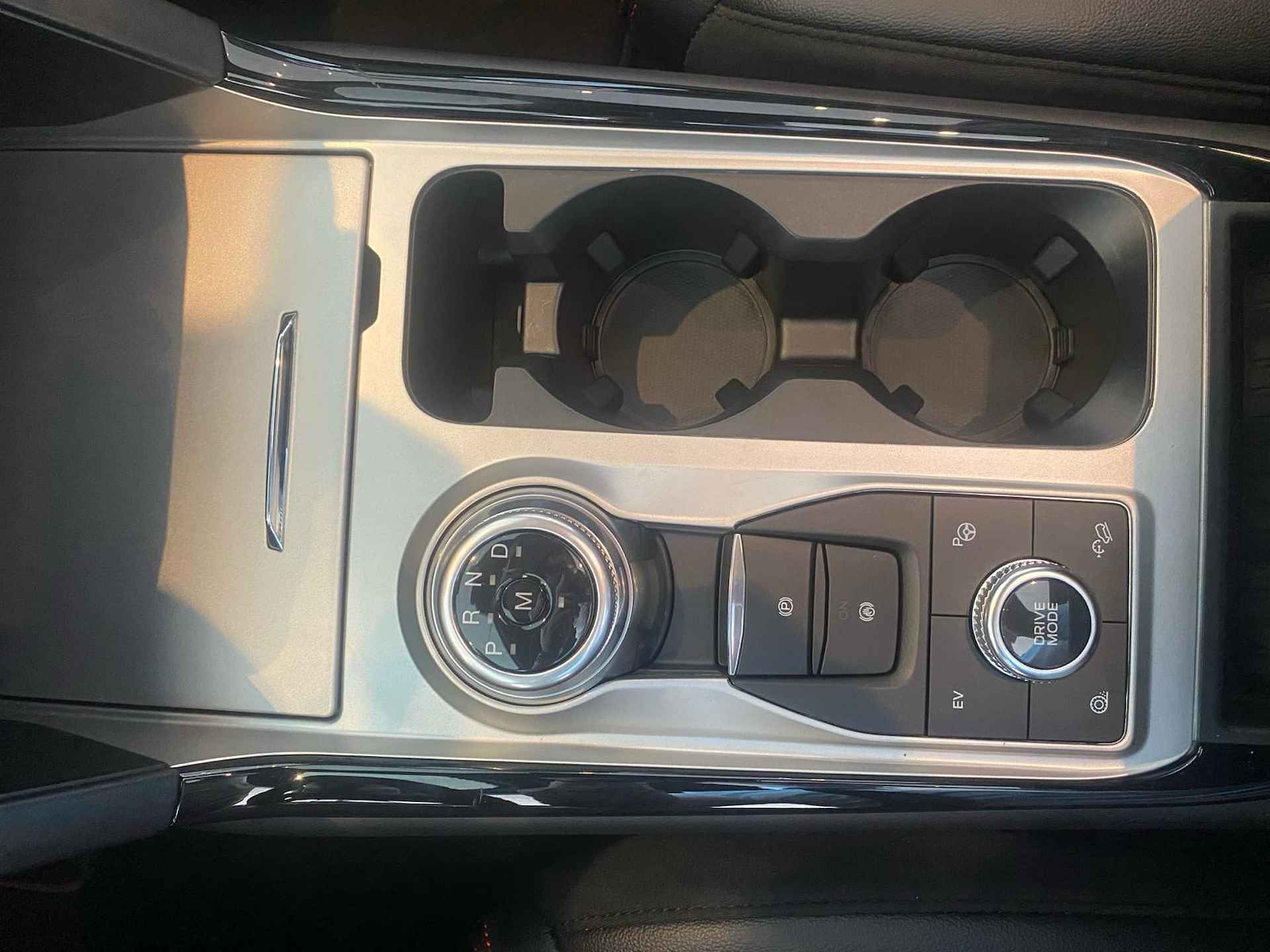 Ford Explorer 3.0 V6 EcoBoost PHEV ST-Line | 457PK| 7 zitplaatsen! | € 3.500 Ford Voordeel | Afneembare trekhaak | Panorama dak | - 20/34