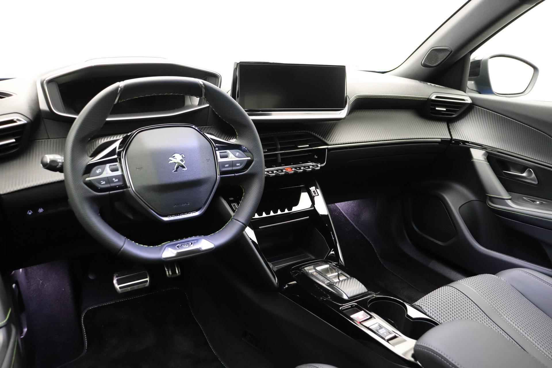 Peugeot e-2008 EV GT 50 kWh | Panoramadak | Adaptieve Cruise Control | Lane Assist | Stoelverwarming | Ambient Lighting | - 8/35
