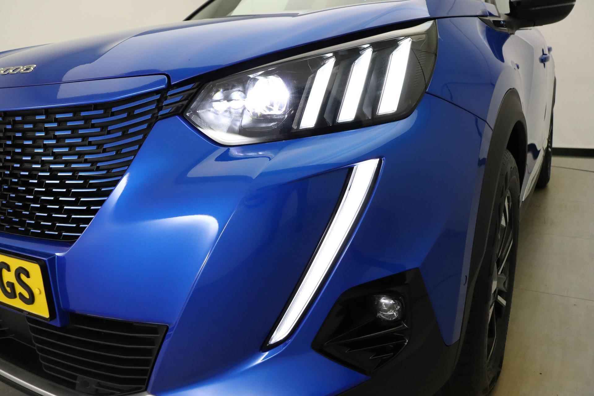 Peugeot e-2008 EV GT 50 kWh | Panoramadak | Adaptieve Cruise Control | Lane Assist | Stoelverwarming | Ambient Lighting | - 17/35