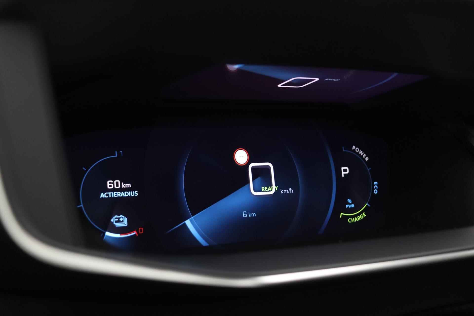 Peugeot e-2008 EV GT 50 kWh | Panoramadak | Adaptieve Cruise Control | Lane Assist | Stoelverwarming | Ambient Lighting | - 30/35