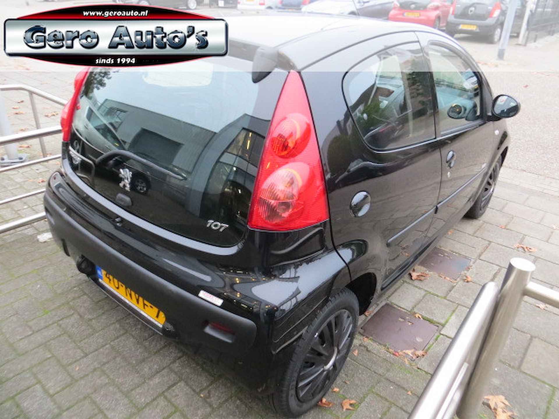 Peugeot 107 1.0-12V Millesim 200 5 deurs airco cv elec ramen - 19/24