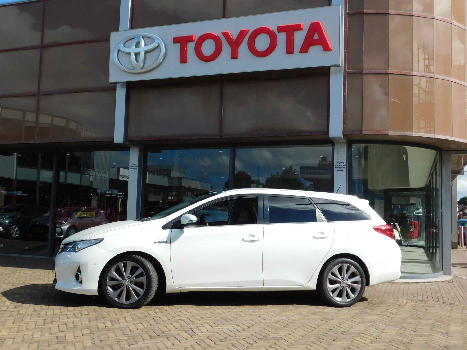 Toyota Auris Touring Sports 1.8 Hybrid Lease Pro - 4/31