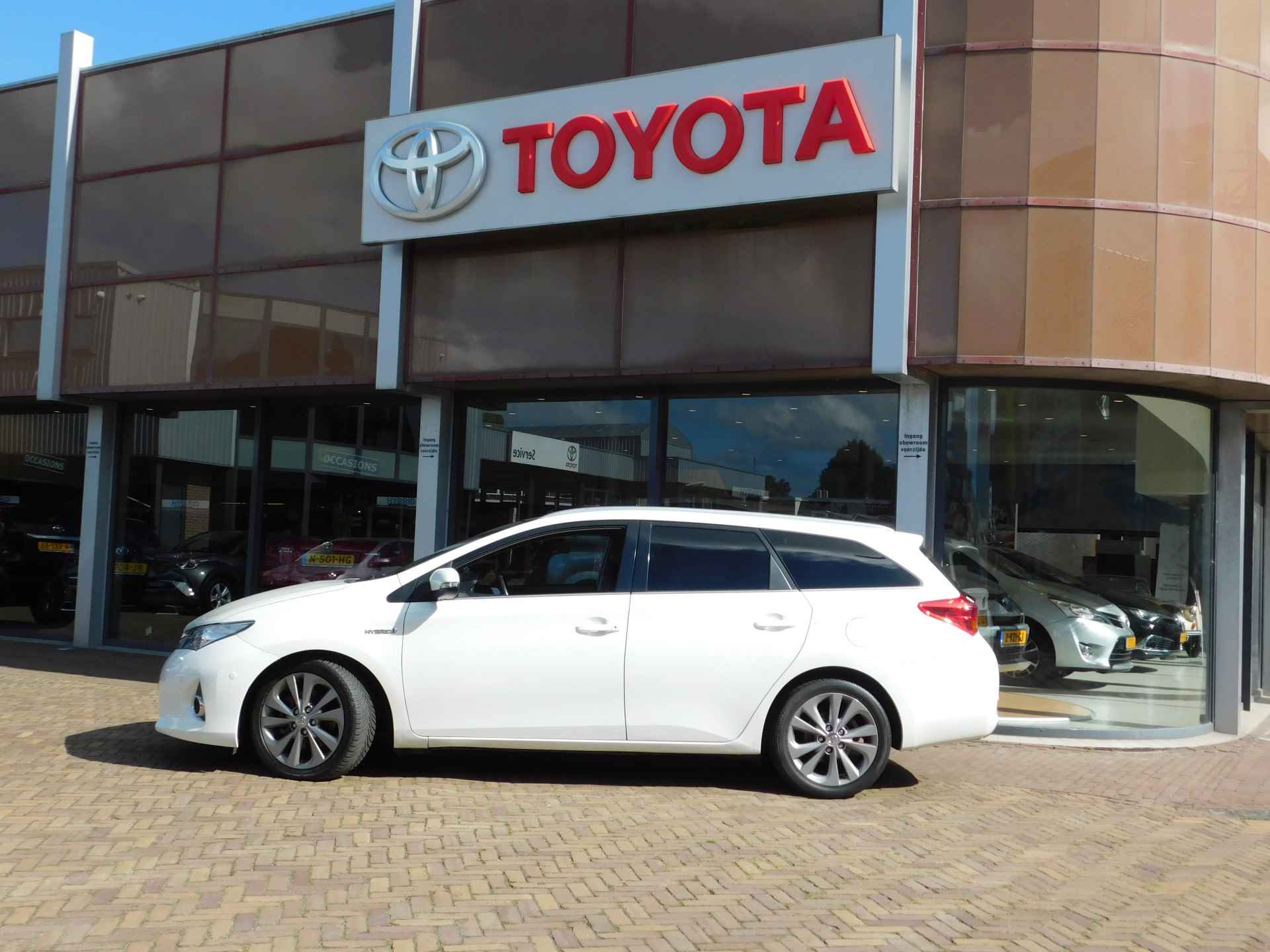 Toyota Auris Touring Sports 1.8 Hybrid Lease Pro - 5/31