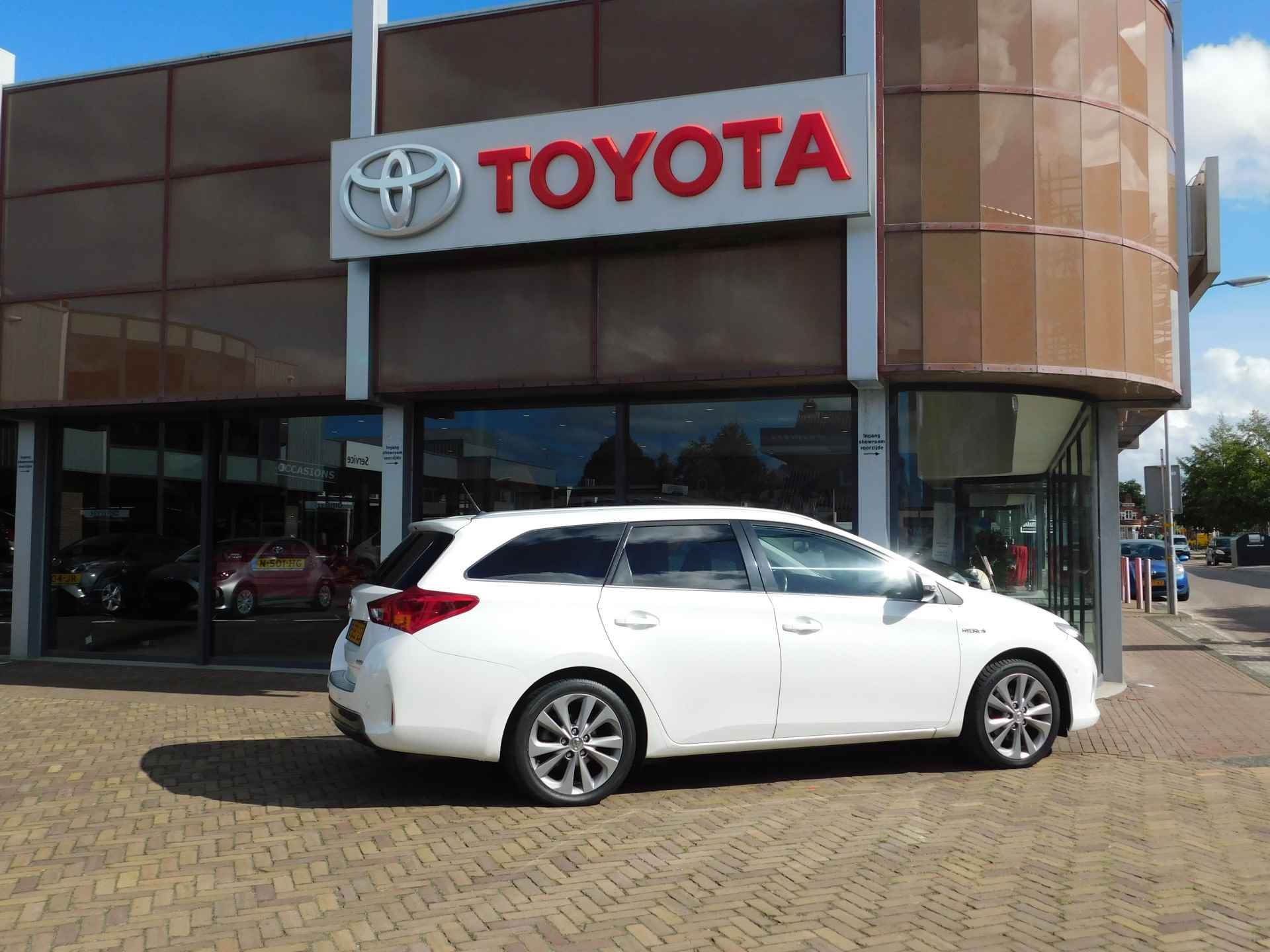 Toyota Auris Touring Sports 1.8 Hybrid Lease Pro - 24/31