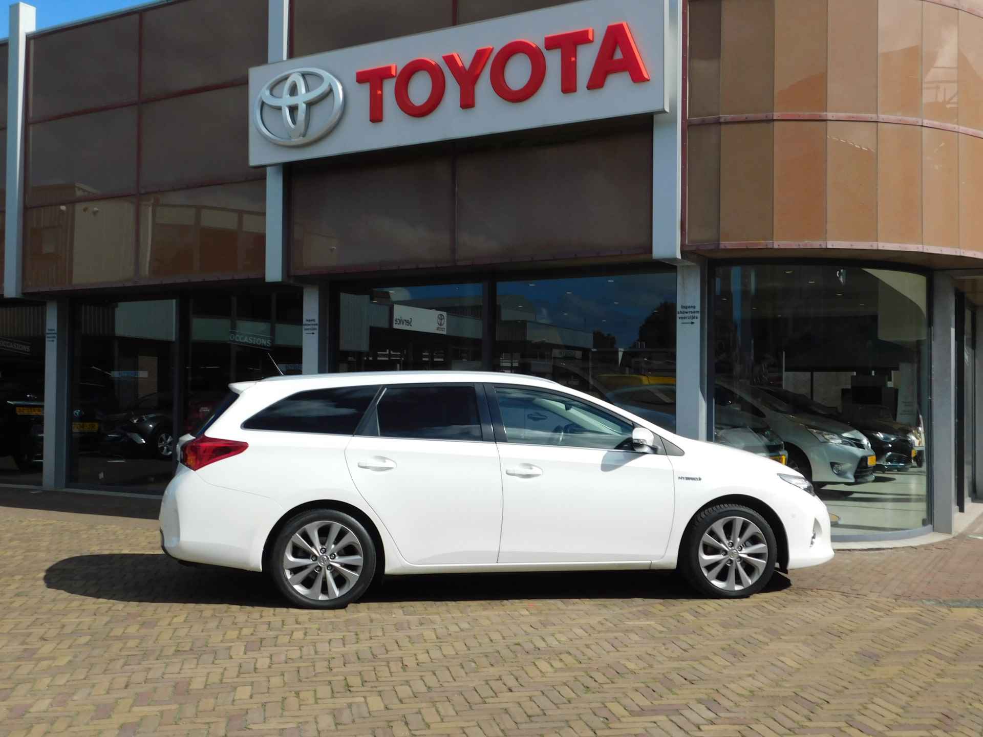 Toyota Auris Touring Sports 1.8 Hybrid Lease Pro - 26/31