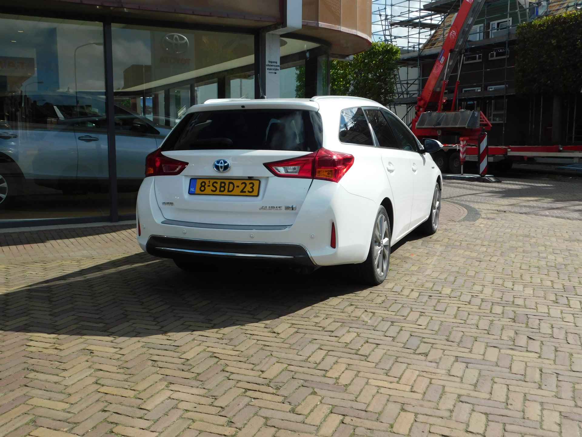 Toyota Auris Touring Sports 1.8 Hybrid Lease Pro - 28/31