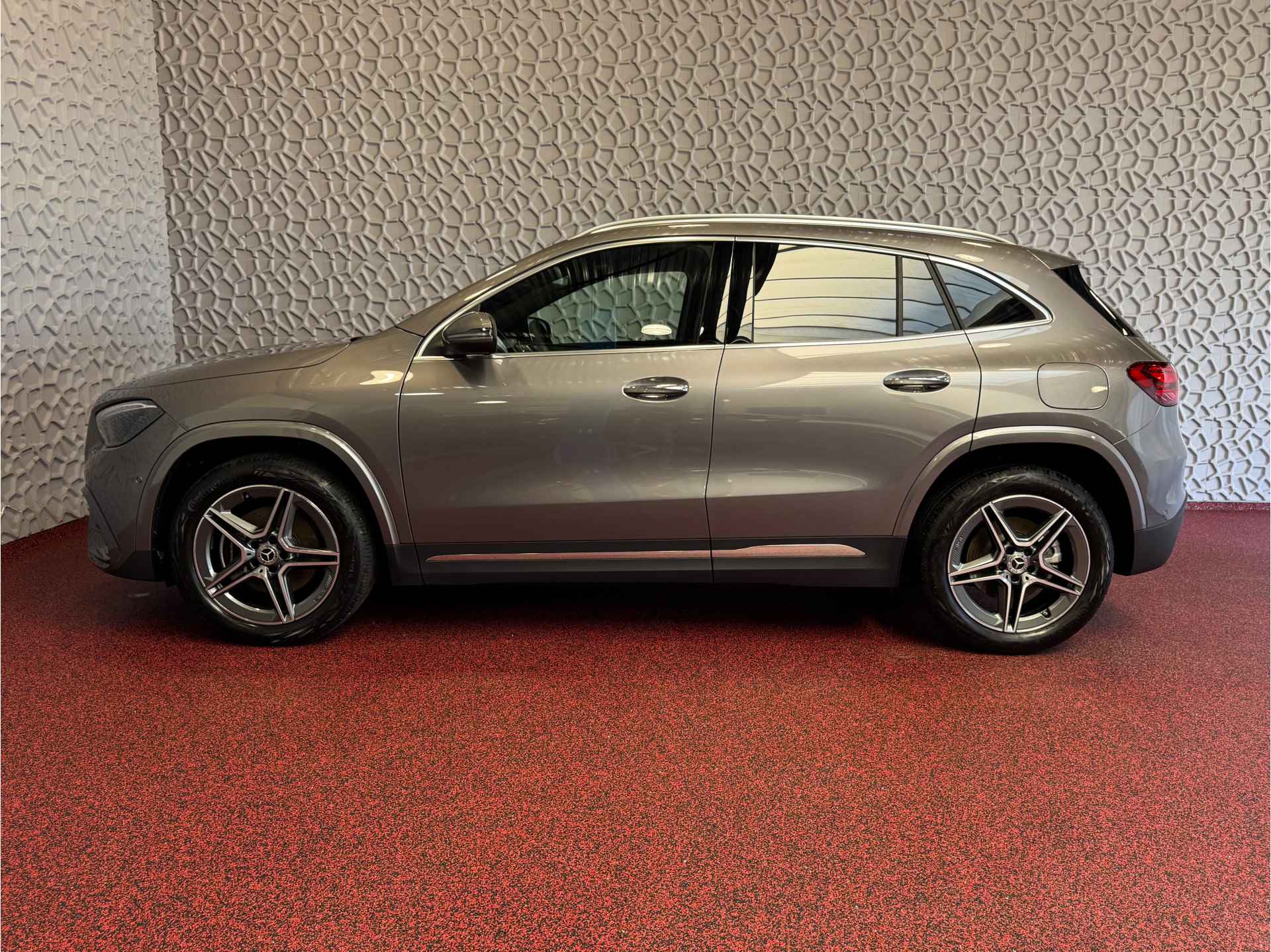 Mercedes-Benz GLA 250 E AMG LINE PREMIUM PHEV PLUG-IN-HYBRID - 82/101