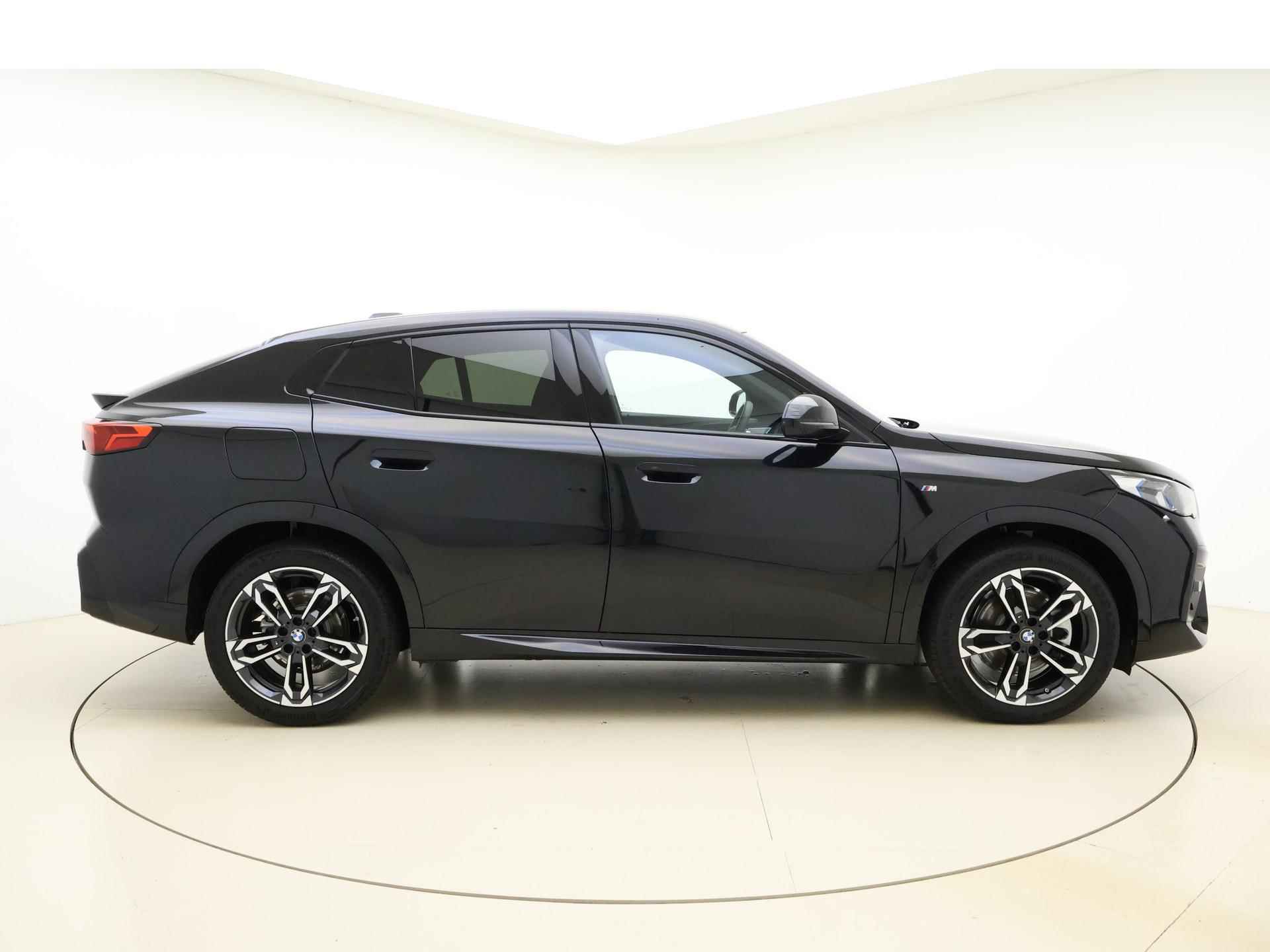 BMW X2 sDrive20i M Sport -HeadUp -Pano Dak -Harman/Kardon -Iconic Glow Grille -Park Assist Plus -Adaptief M Onderstel -LED Adaptief -Driving Ass -Live Cockpit Prof - 5/44