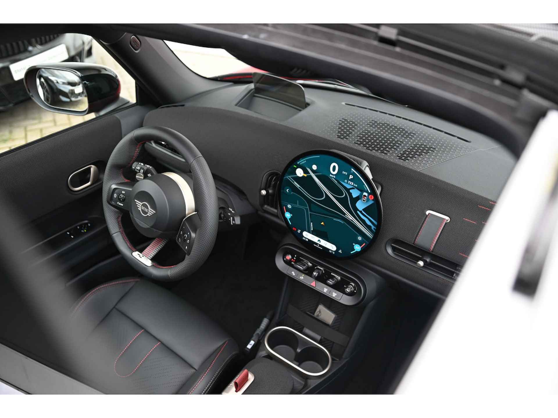 MINI Hatchback Cooper C JCW Automaat / Panoramadak / JCW Sportstoelen / LED / Parking Assistant / Head-Up / Comfort Access / Stoelverwarming - 10/29