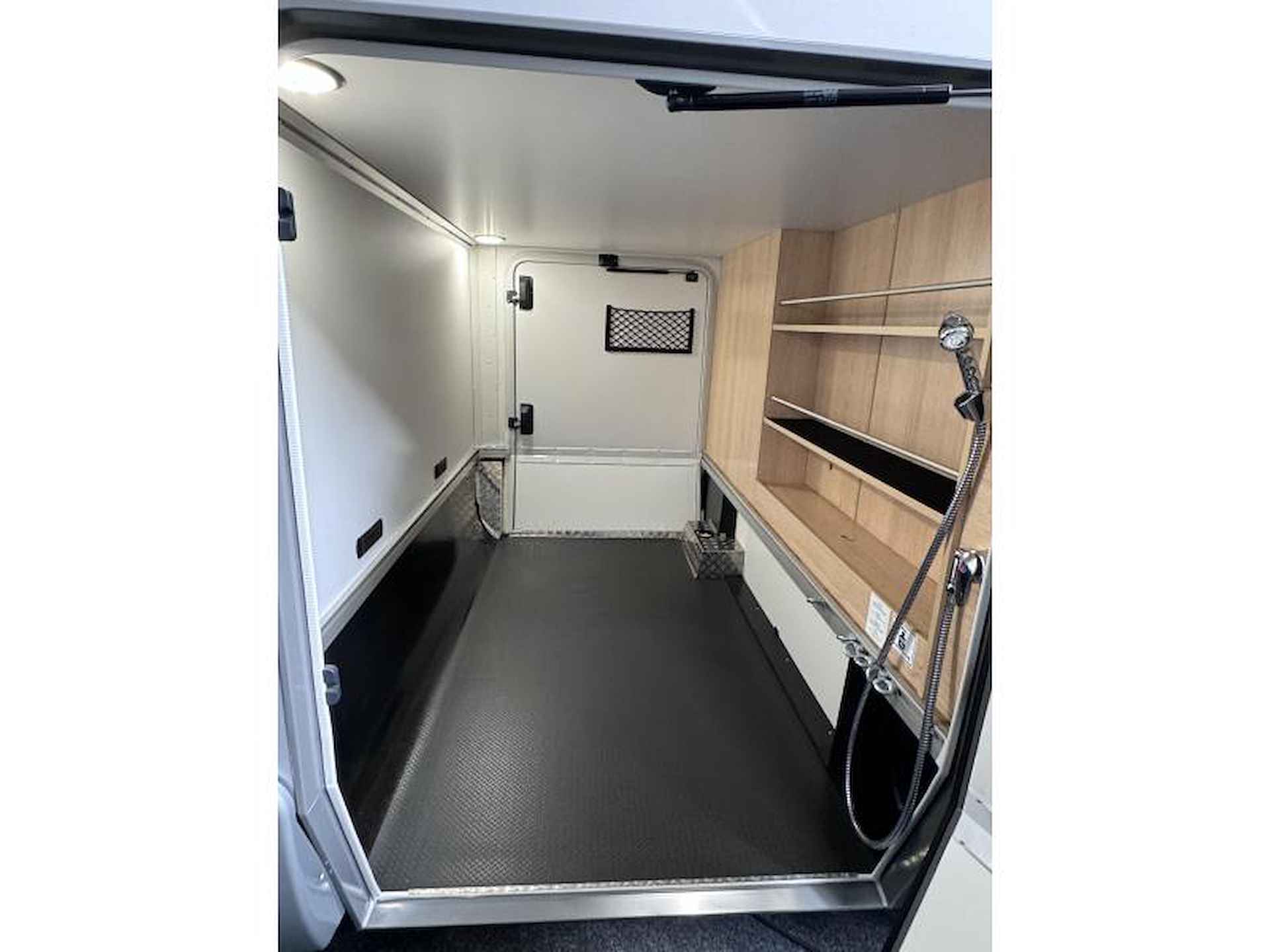 Hymer B-MCT 580  automaat- xxl bed - 21/21