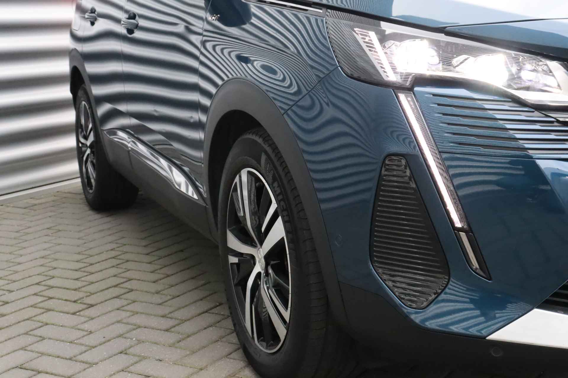 Peugeot 3008 1.6 PURETECH 180PK GT PACK BUSINESS AUTOMAAT / NAVI / LEDER / CLIMA / LED / PDC / 18" LMV / CAMERA / KEYLESS / 1500KG TREKGEWICH - 19/49