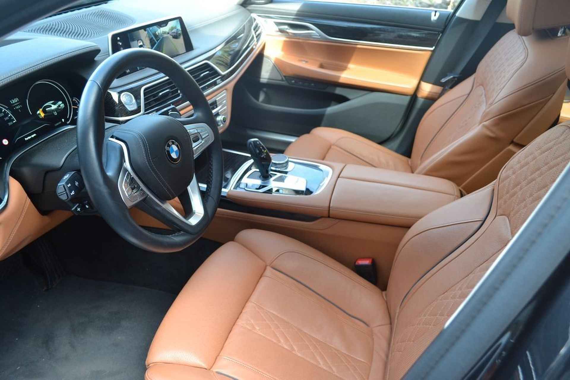 BMW 7-serie 750LD xDrive Fond TV - Sky Lounge - NW 200.000 euro - 5/18
