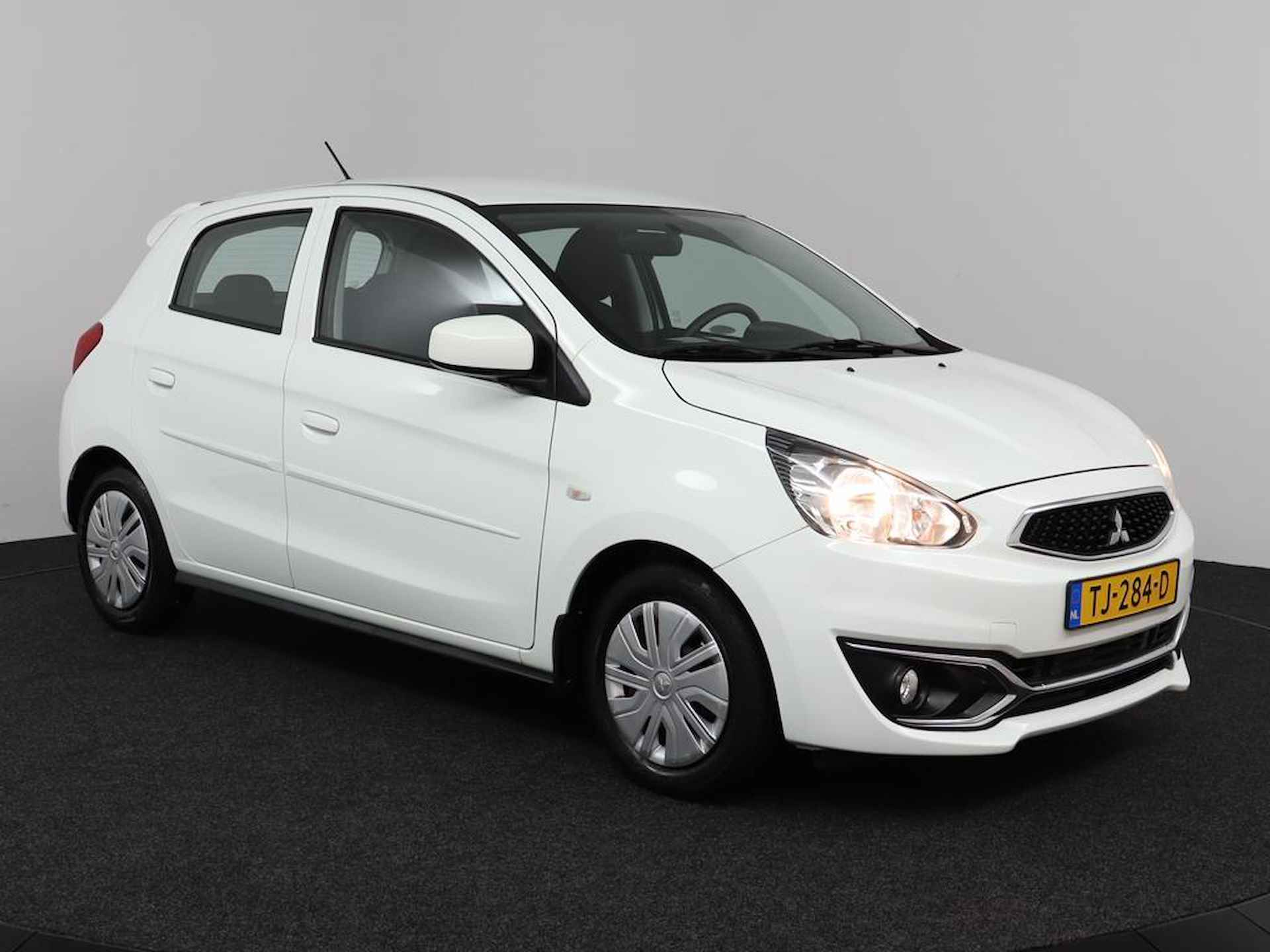 Mitsubishi Space Star 1.0 Cool+ | Airco | Dealer onderhouden | 5-deurs | Radio CD | Elektr. Ramen | Zeer zuinig! - 3/38