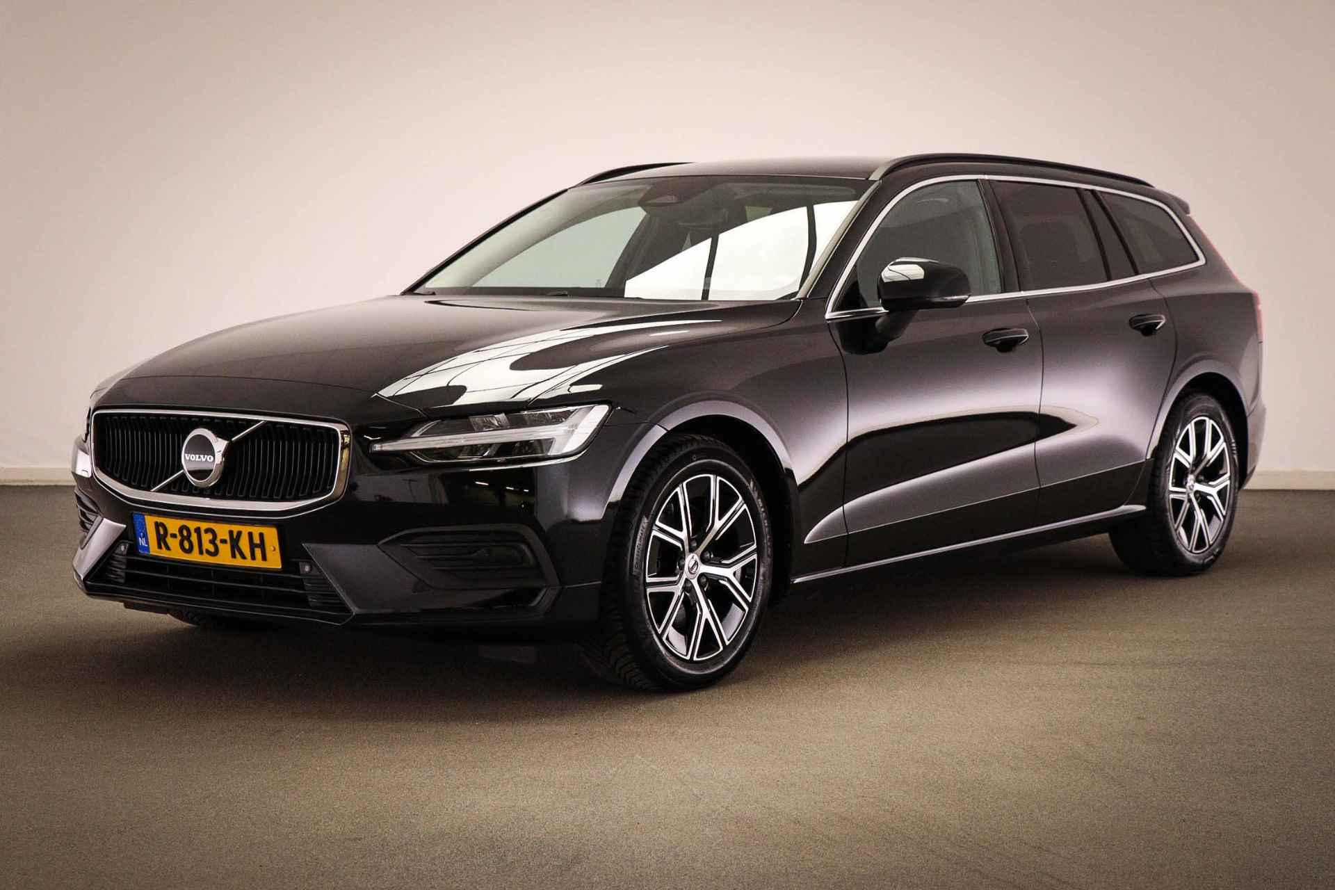 Volvo V60 2.0 B3 Core | CLIMATE / PARK ASSIST- PACK | VOORRUITVERWARMING | TREKHAAK - 51/52