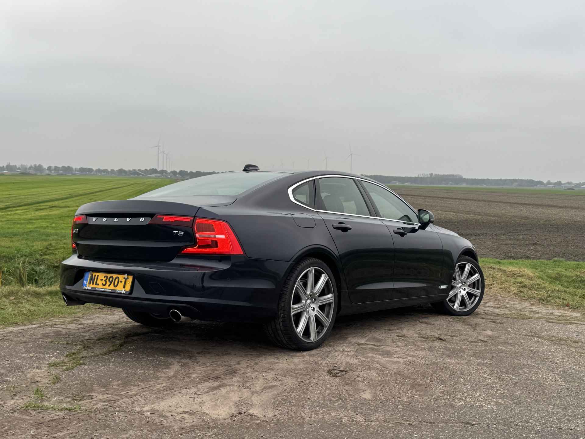 Volvo S90 2.0 T5 Inscription | Bose | LED | Cruise Control Adaptive | Stoelverwarming Voor | LEDER | Climate Control | Rijklaar + 12 maand BOVAG Garantie - 4/72