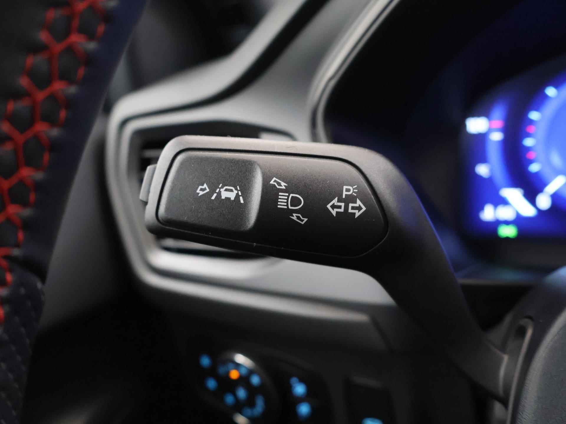 Ford Focus Wagon 1.0 EcoBoost Hybrid ST Line X | Adapt. Cruise Control | B&O Premium Audio | Elekt. Achterklep | Winterpack | - 33/43