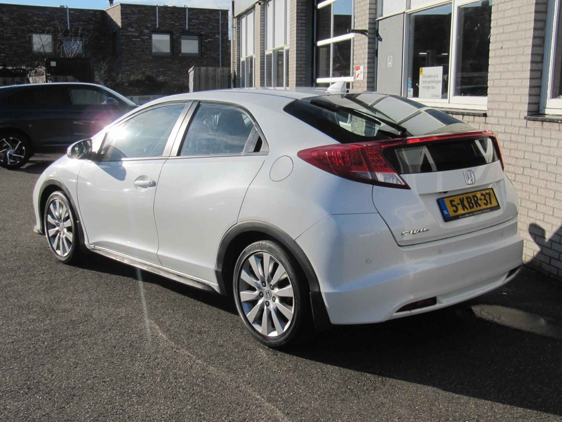 Honda Civic 1.8 Sport - 9/14